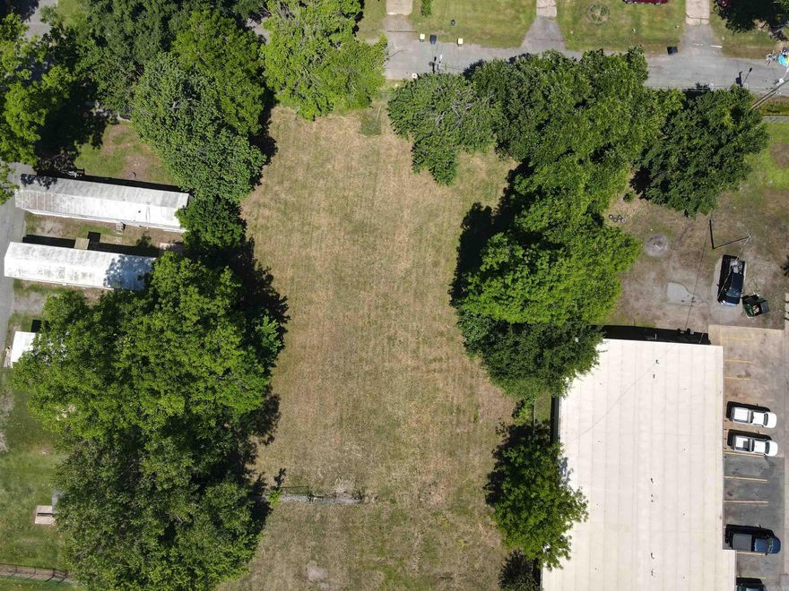 High-visibility commercial lot in a prime E Broadway location! Excellent development potential with utilities available at/near road. Seller states a home previously occupied the property and utilities may have existed previously; buyer to verify all information. Great opportunity for investment or future business development!