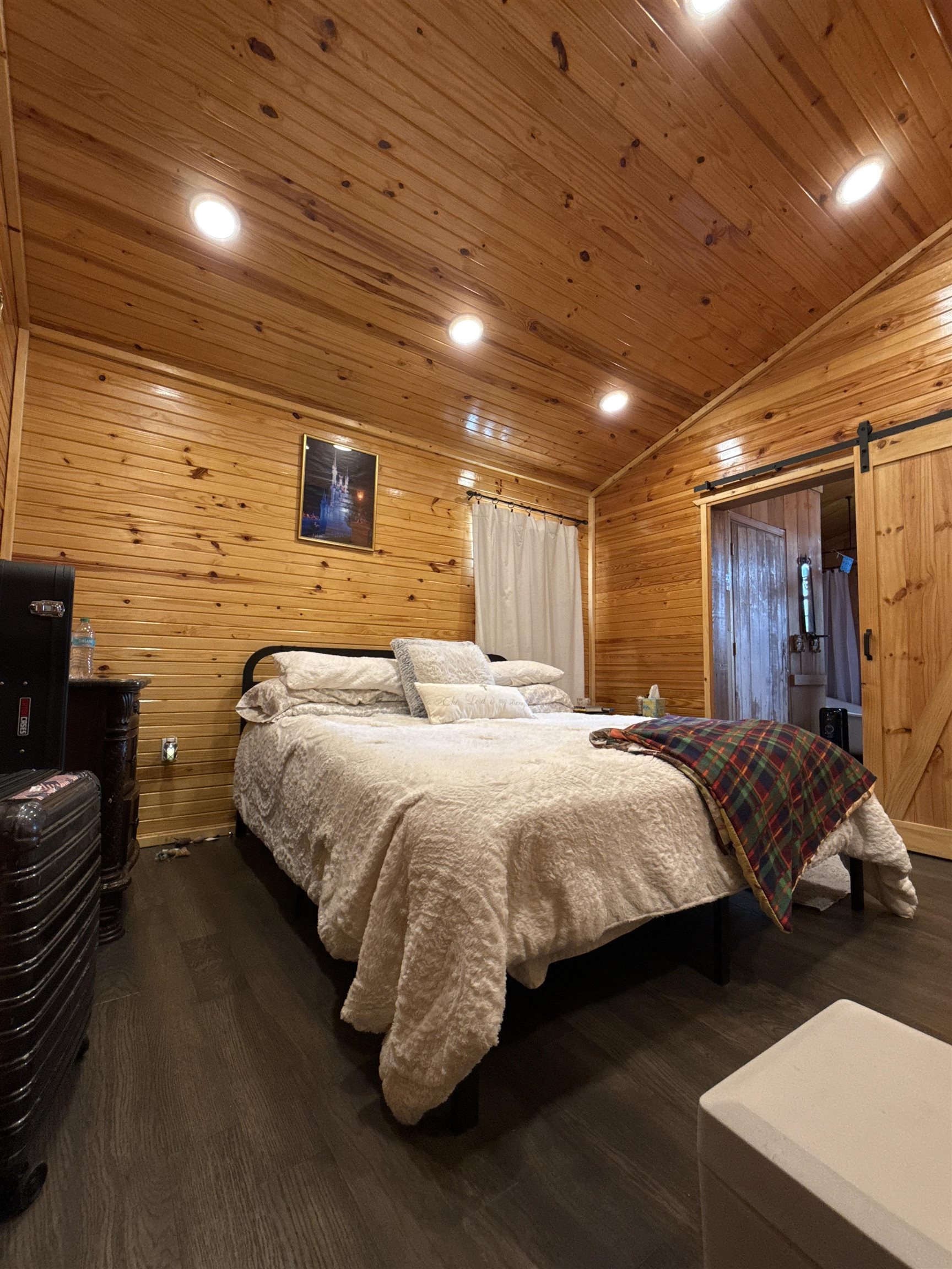 WHITESIDE FORD ESTATE - Residential