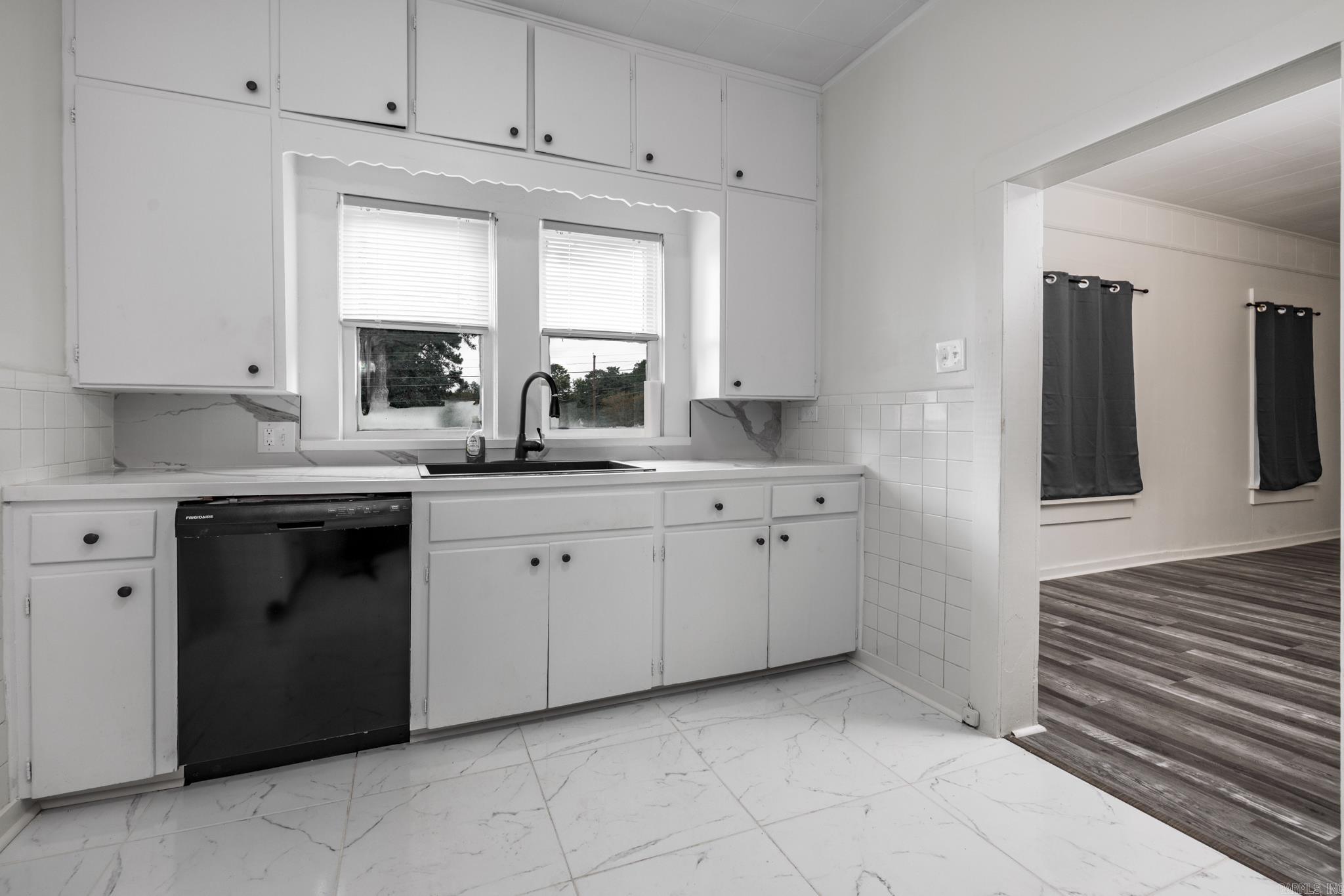 GRESHAMS ADDN - Residential