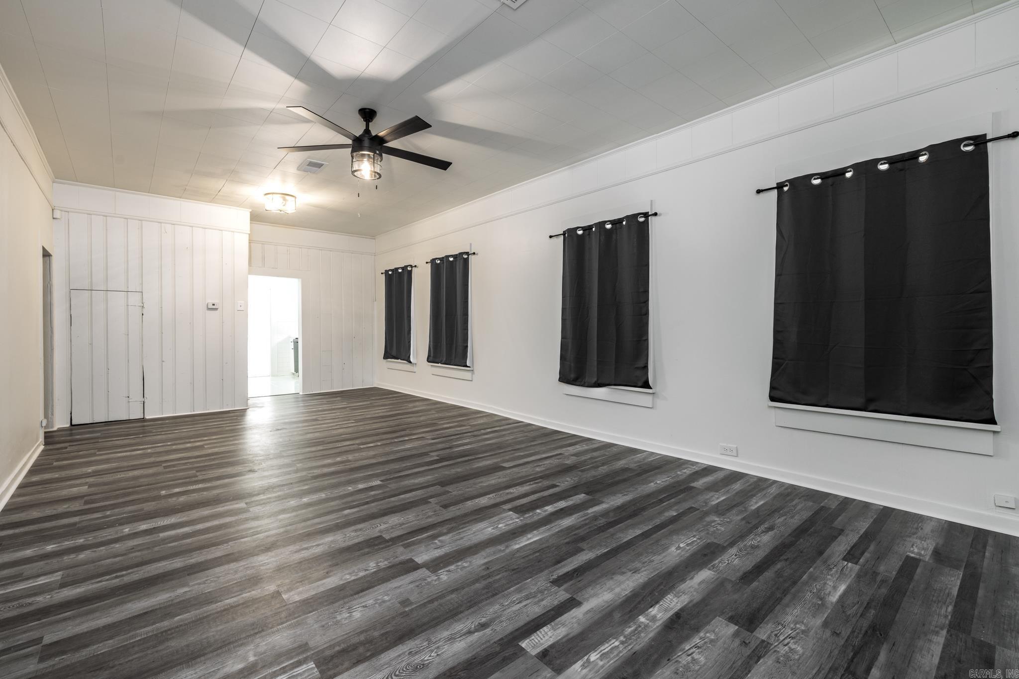 GRESHAMS ADDN - Residential