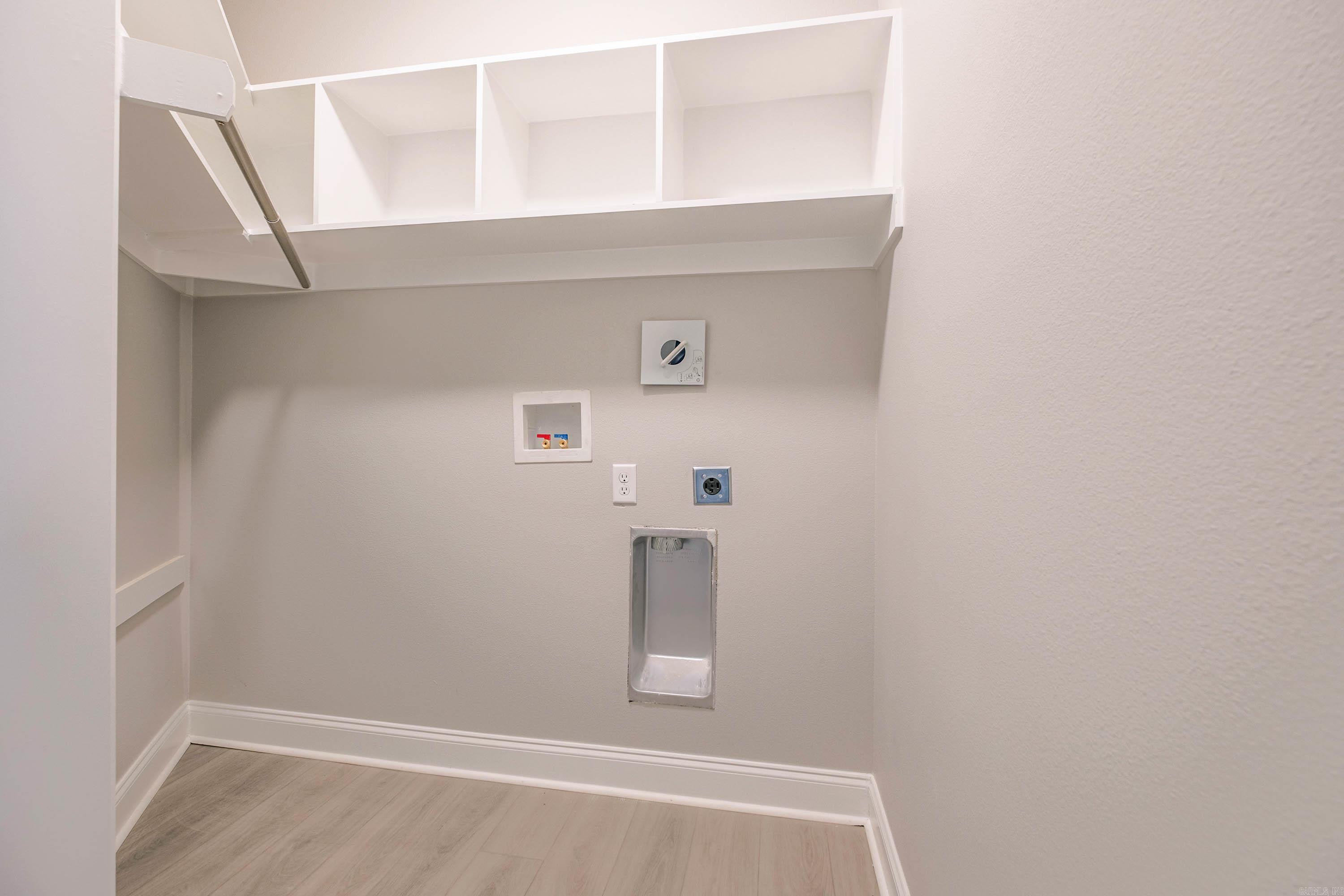 TUXEDO PARK EXTENSION - Residential