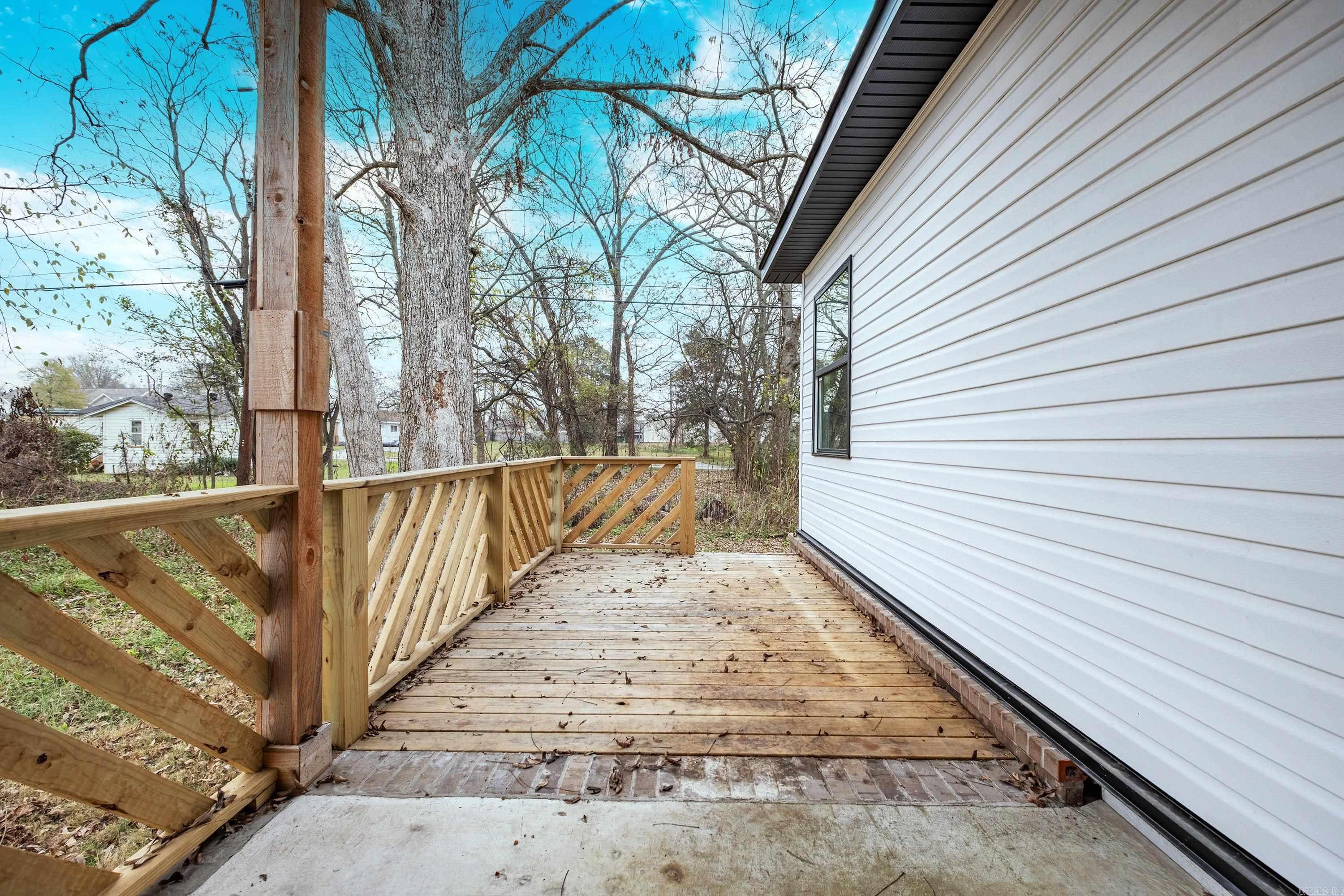 TUXEDO PARK EXTENSION - Residential