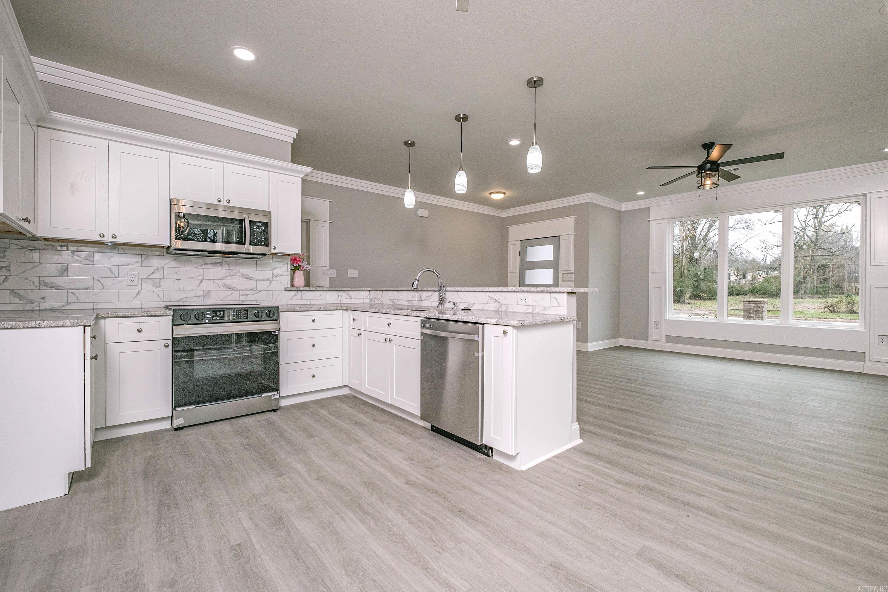 TUXEDO PARK EXTENSION - Residential