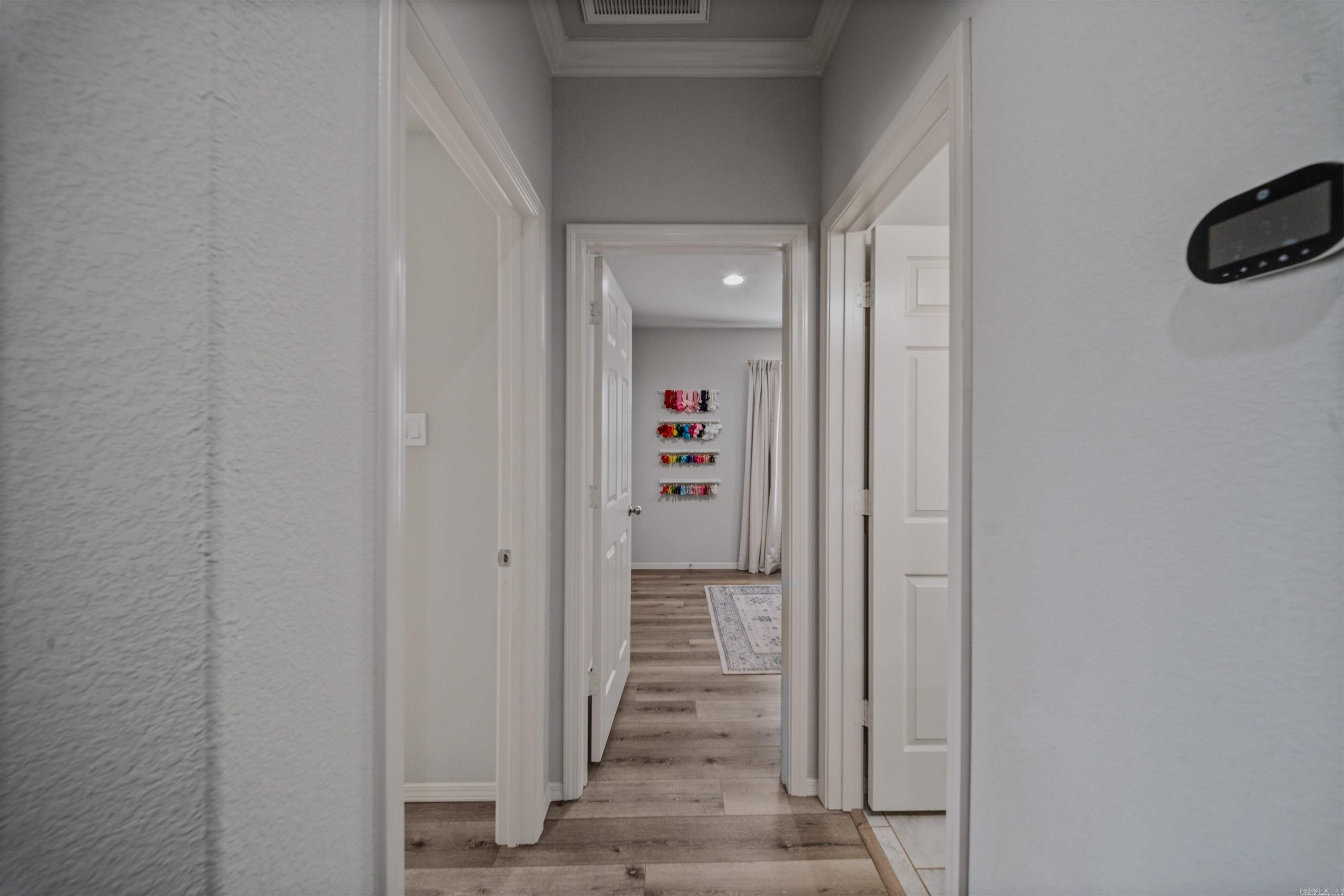 BENJAMIN GROVE - Residential