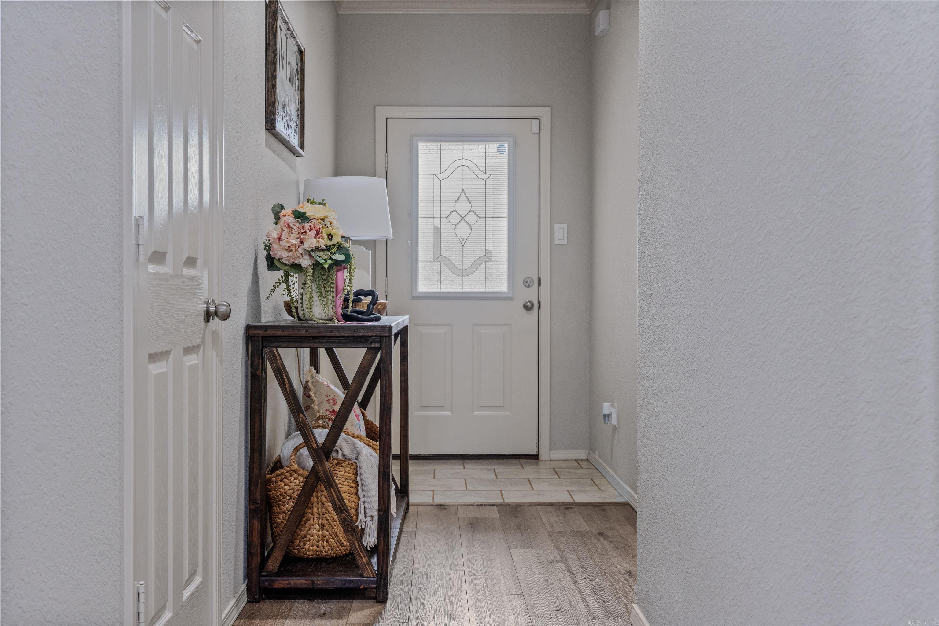 BENJAMIN GROVE - Residential