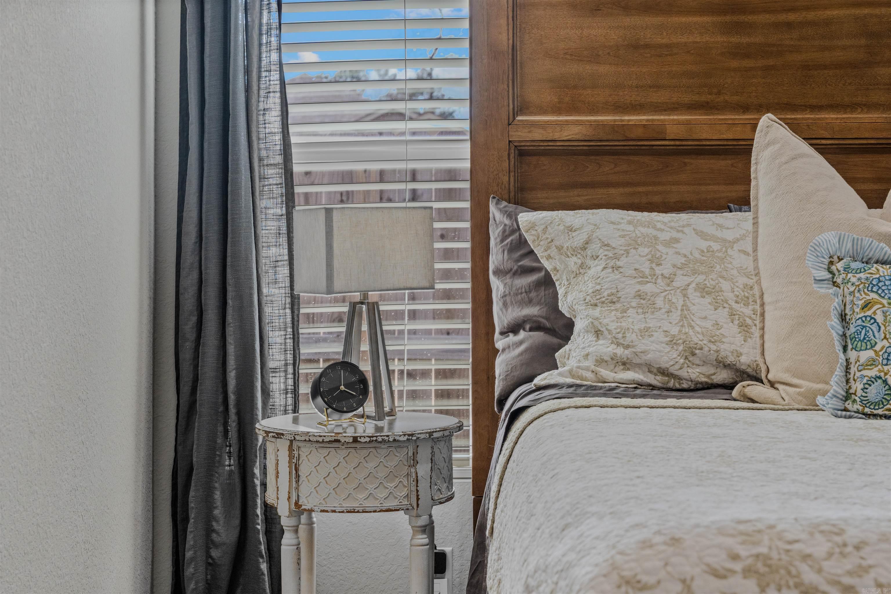 BENJAMIN GROVE - Residential