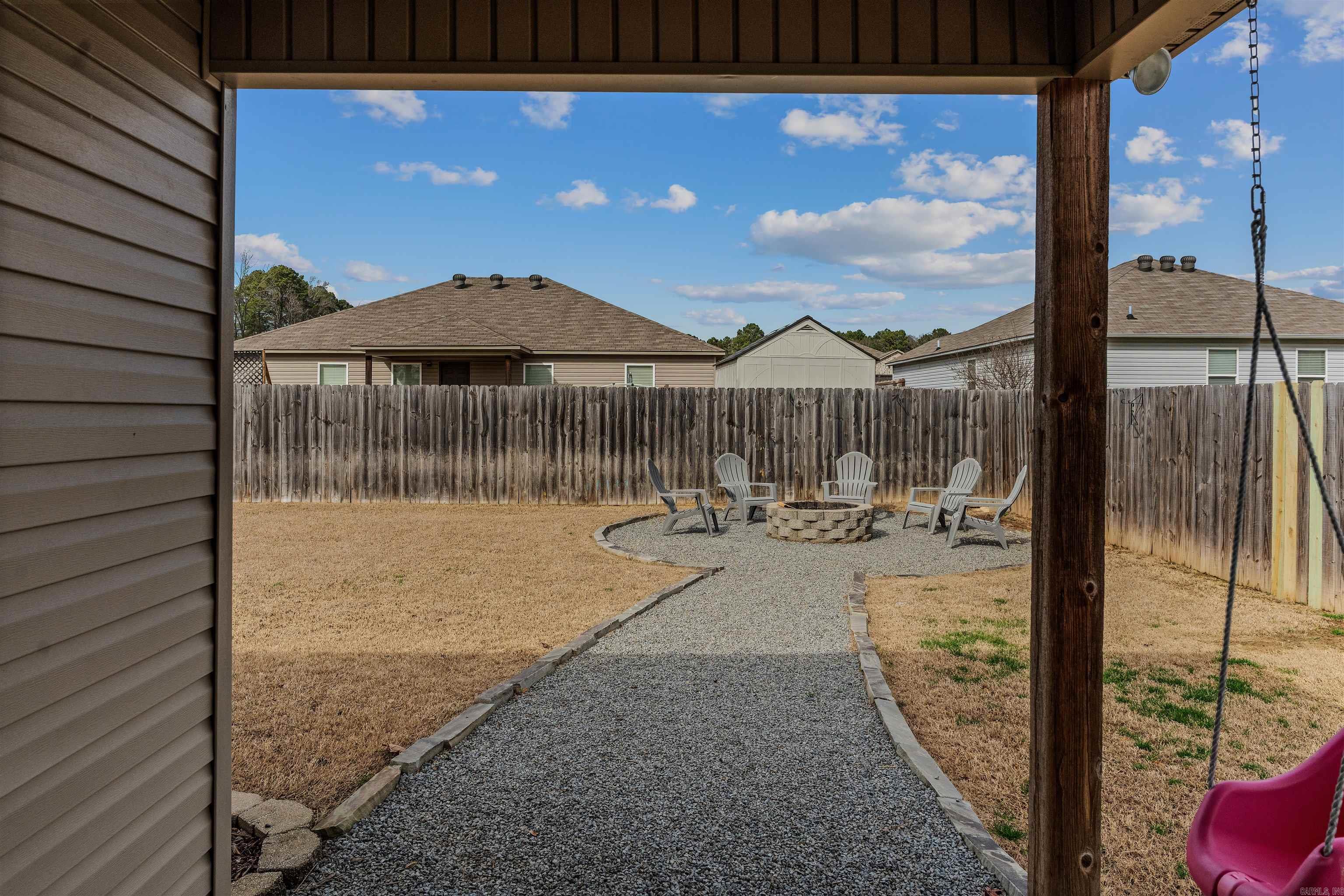 BENJAMIN GROVE - Residential