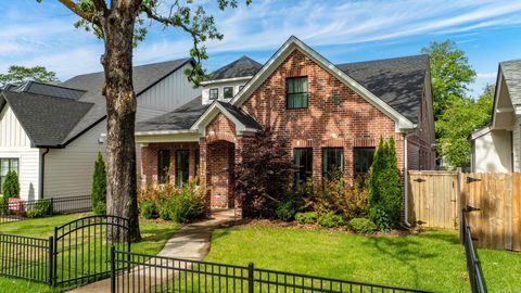 Photo of 1712 N Polk Street, Little Rock, AR 72207 (MLS # 26016241)