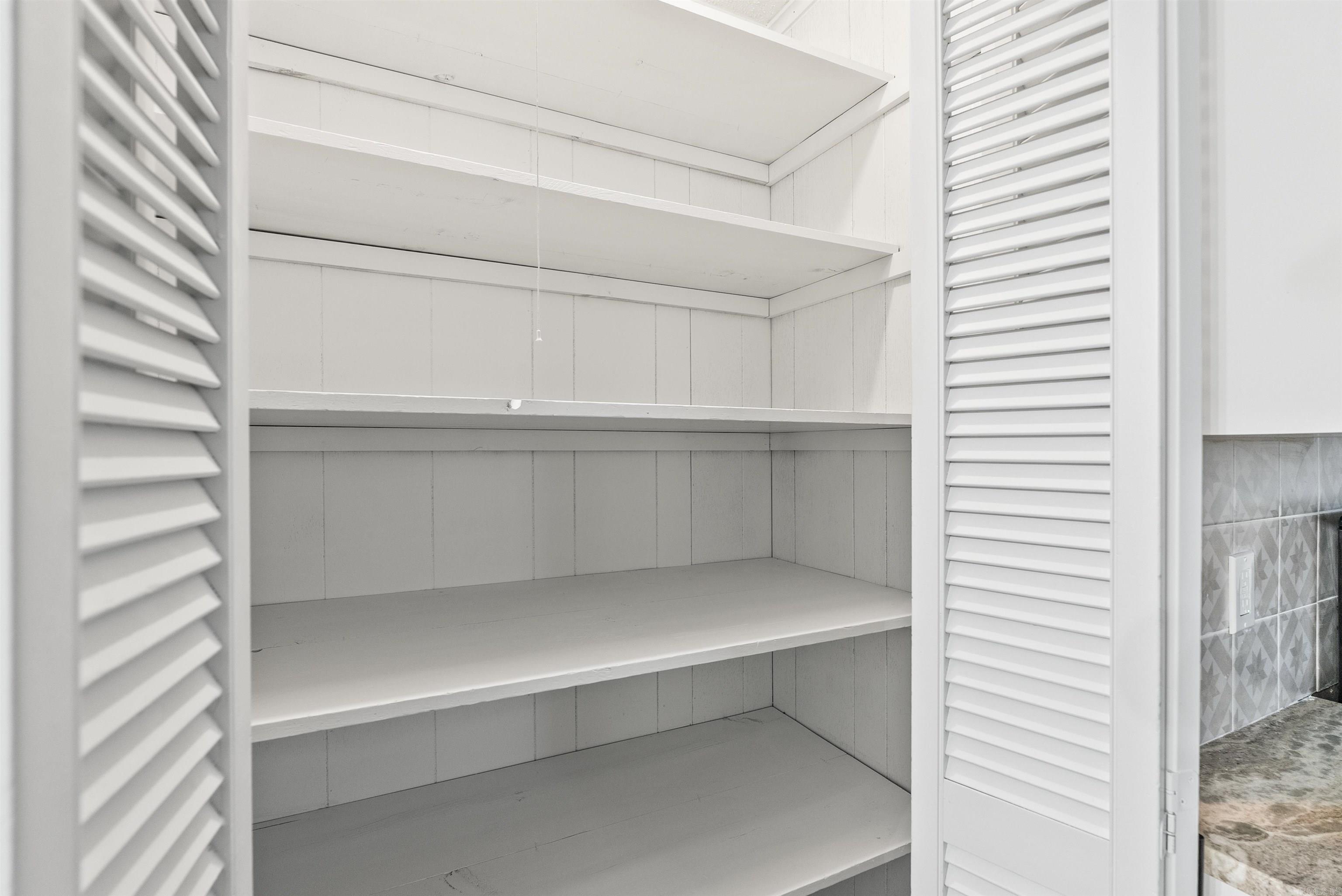 INDIAN HILLS - Residential