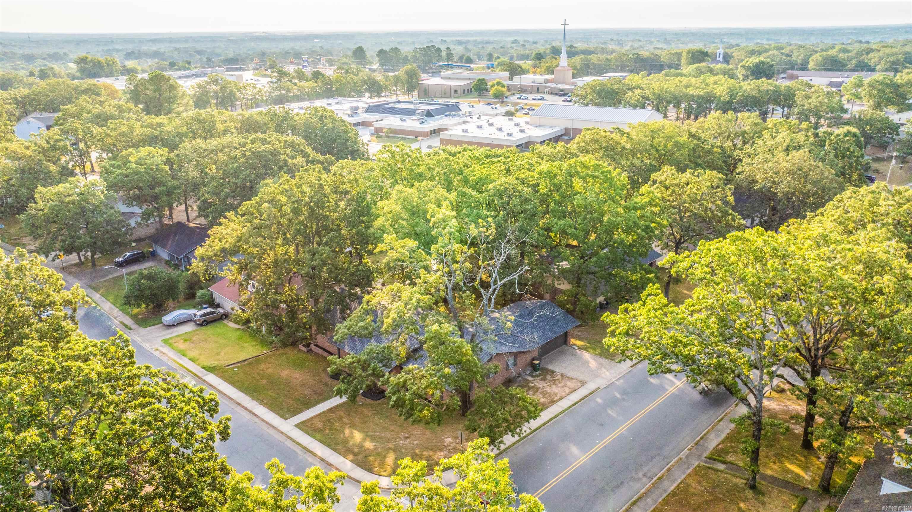 INDIAN HILLS - Residential