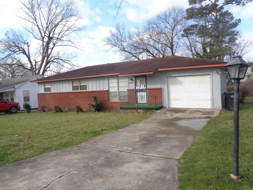 3 bedroom house with 1 & 1/2 baths. Huge fenced backyard and spacious eat-in kitchen area. Housing Tenants accepted. No pets/animals allowed. Gas kitchen range provided. Refrigerator on site only. Located close to Central High School and the State Fairgrounds. Property is shown by appointment only. Call 501-228-0018 for details.