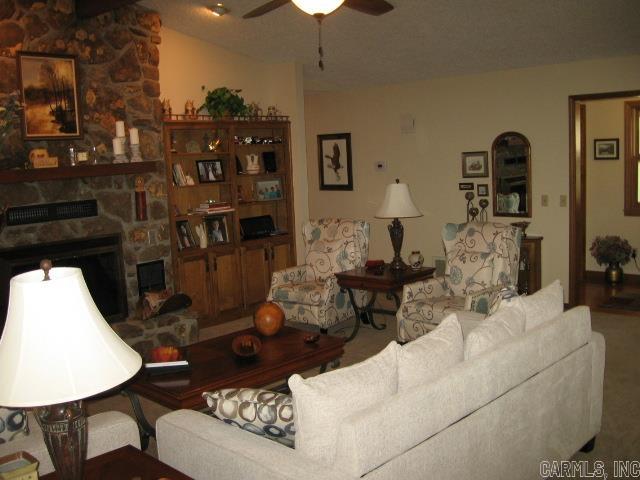 INDIAN HILLS - Residential