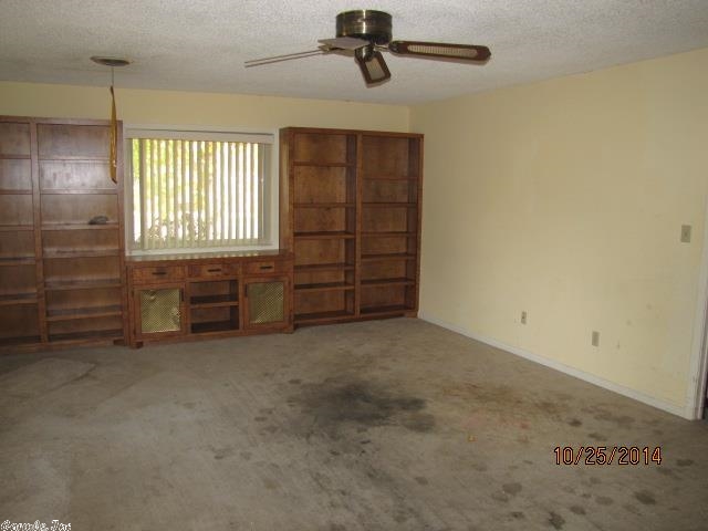 Oak Meadows Estates - Residential