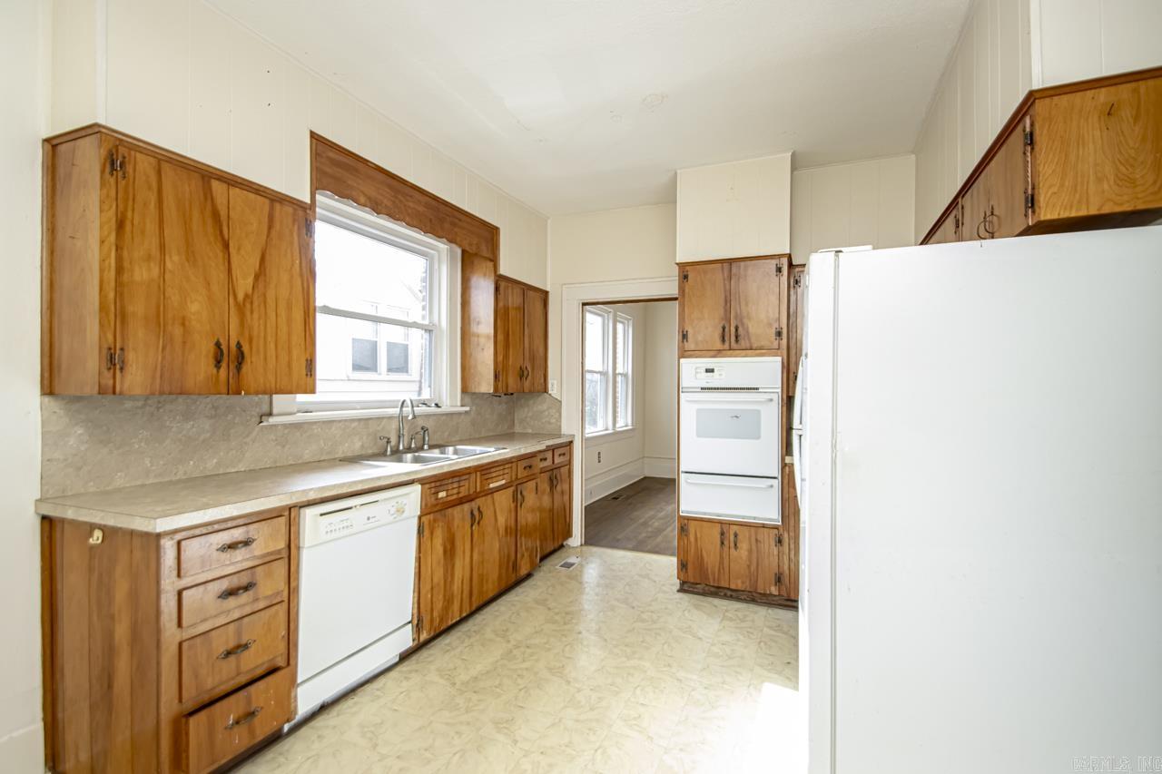 RIFFEL & RHOTEN RIDGELAND - Residential