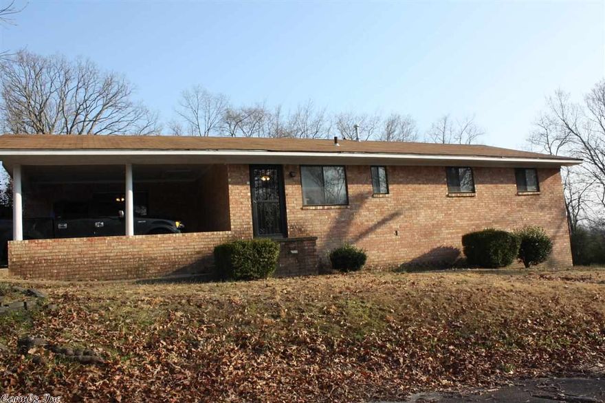 This occupied neat all brick home sits on a corner lot. This home must sell/close with 793 Omega MLS#1038628