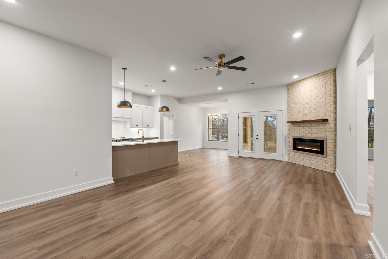 HIDDEN VALLEY ESTATES - Residential