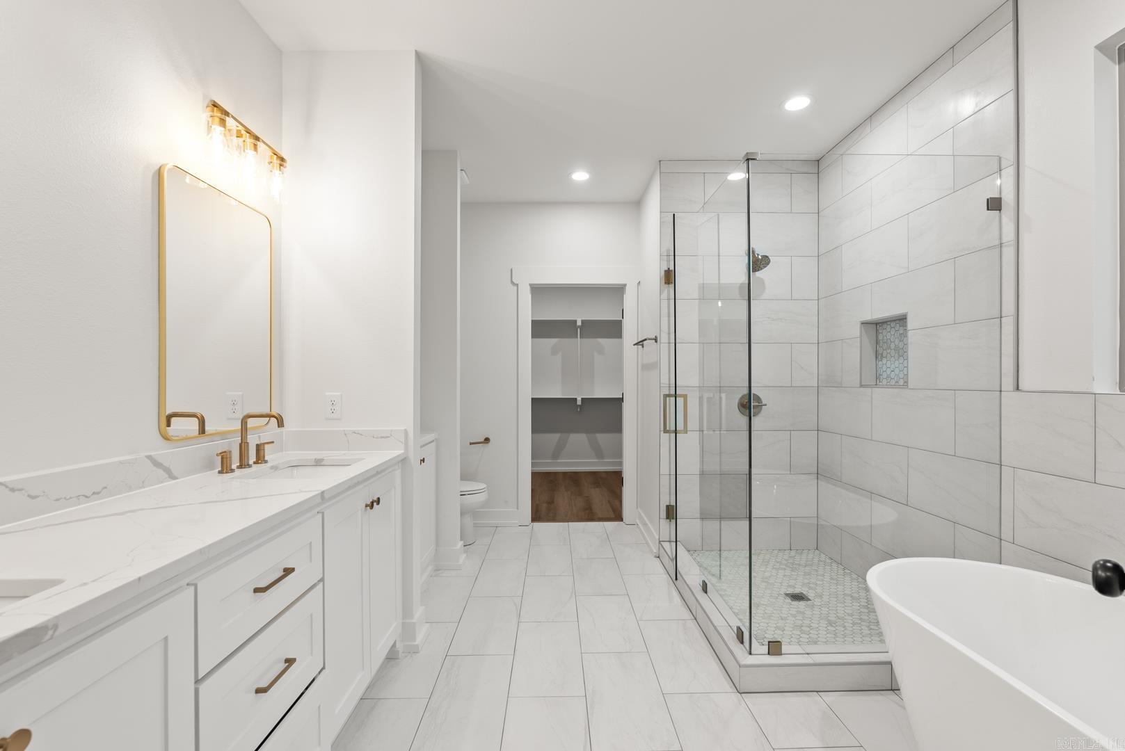 HIDDEN VALLEY ESTATES - Residential