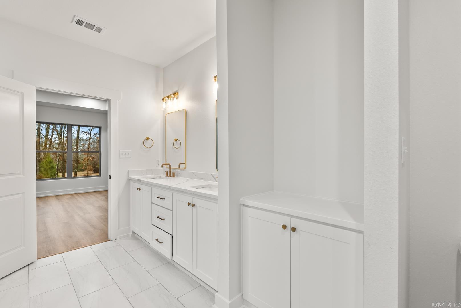 HIDDEN VALLEY ESTATES - Residential