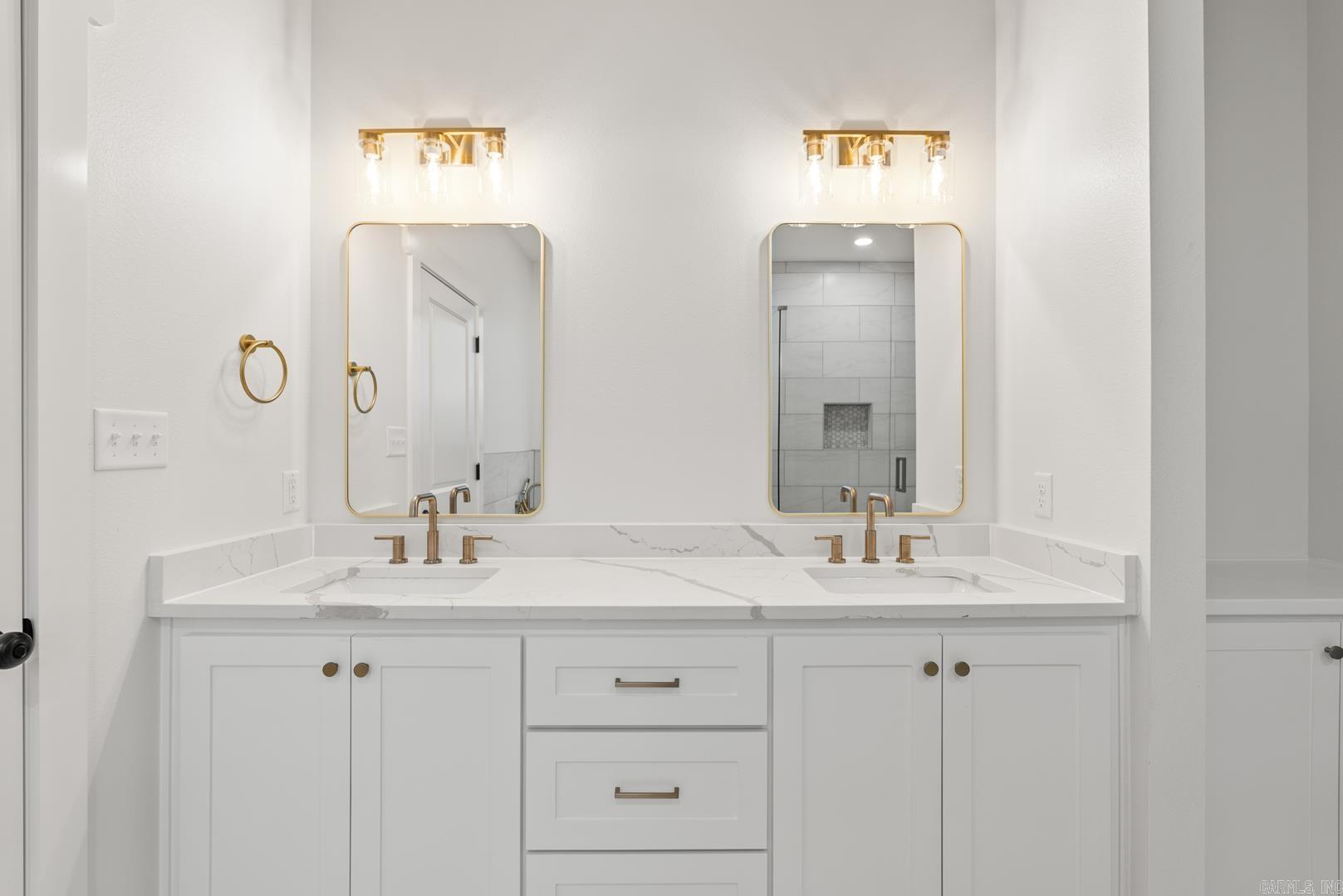 HIDDEN VALLEY ESTATES - Residential