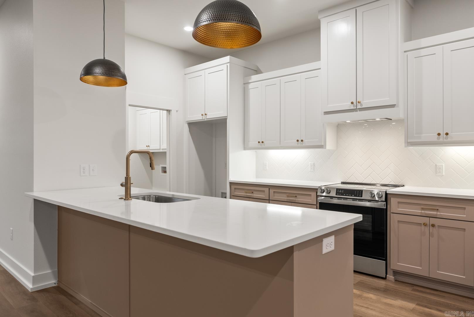 HIDDEN VALLEY ESTATES - Residential