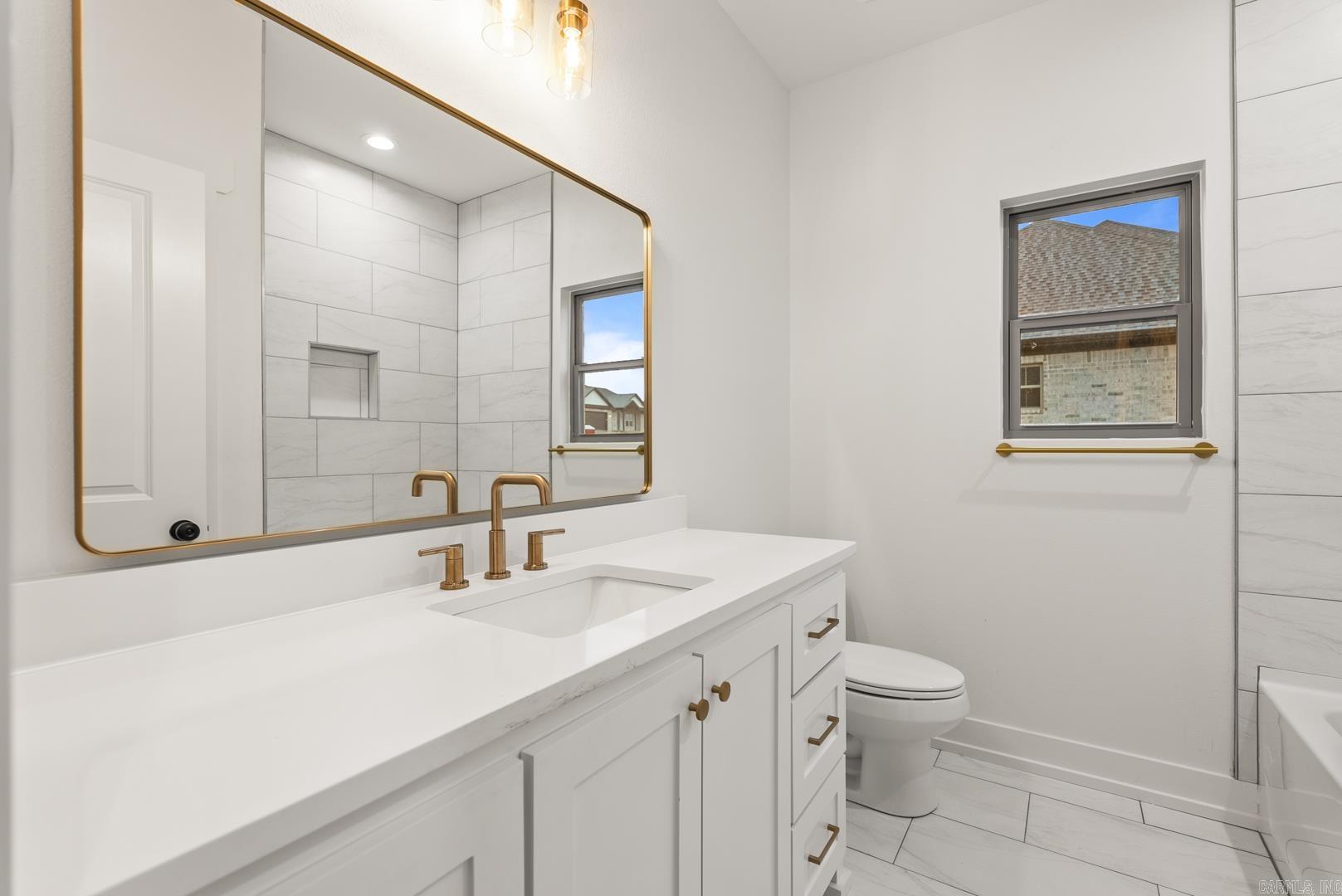 HIDDEN VALLEY ESTATES - Residential