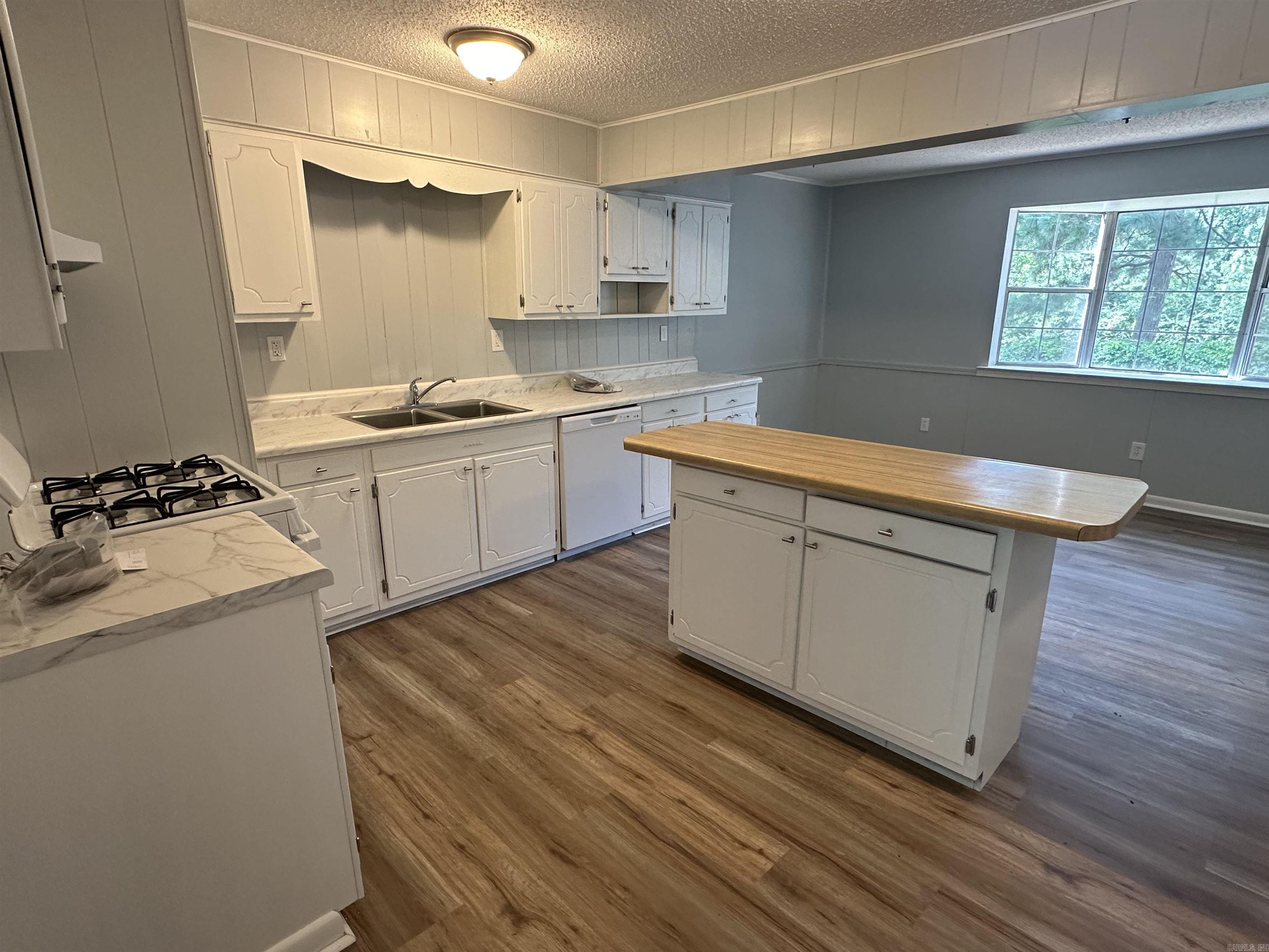 Shannon Hills - Residential Lease