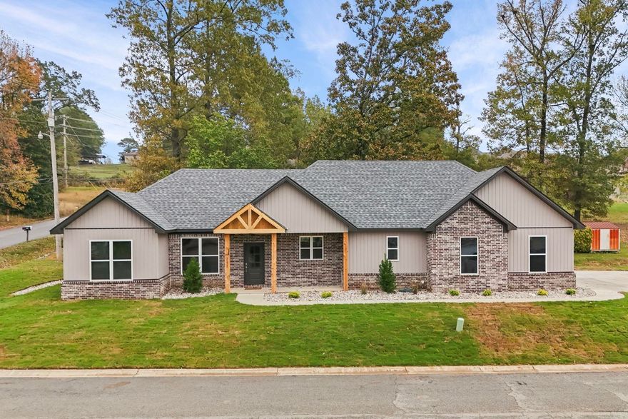 New construction home in the heart of Benton. This 3 Bedroom 2 Bath open concept home has quartz countertops throughout the home. The primary bedroom has a walk-in closet, walk-in shower, large tub and double vanities. This home might just be the one you've been looking for schedule your tour today.
