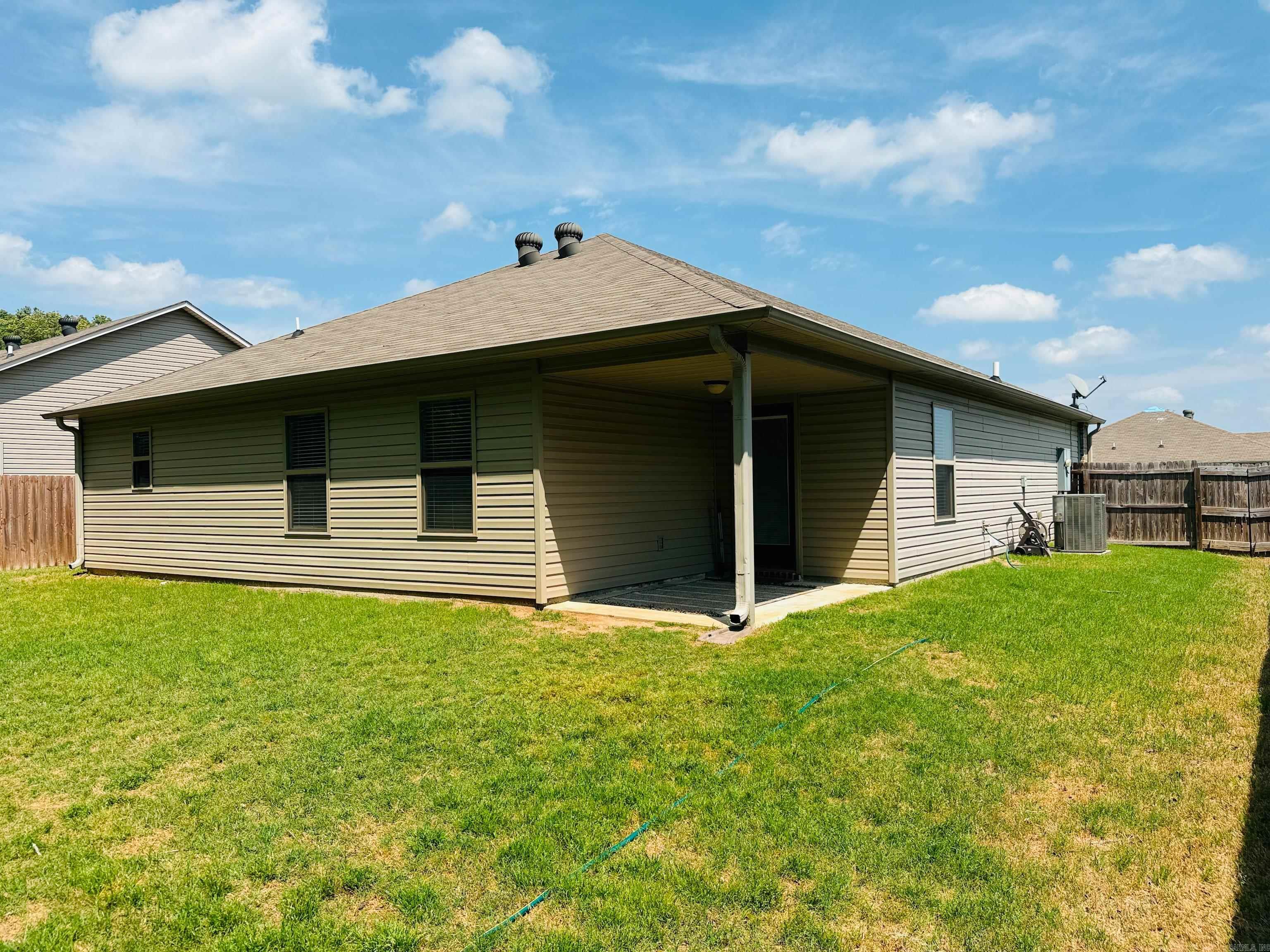 THE CROSSING AT OAK HILL - Residential