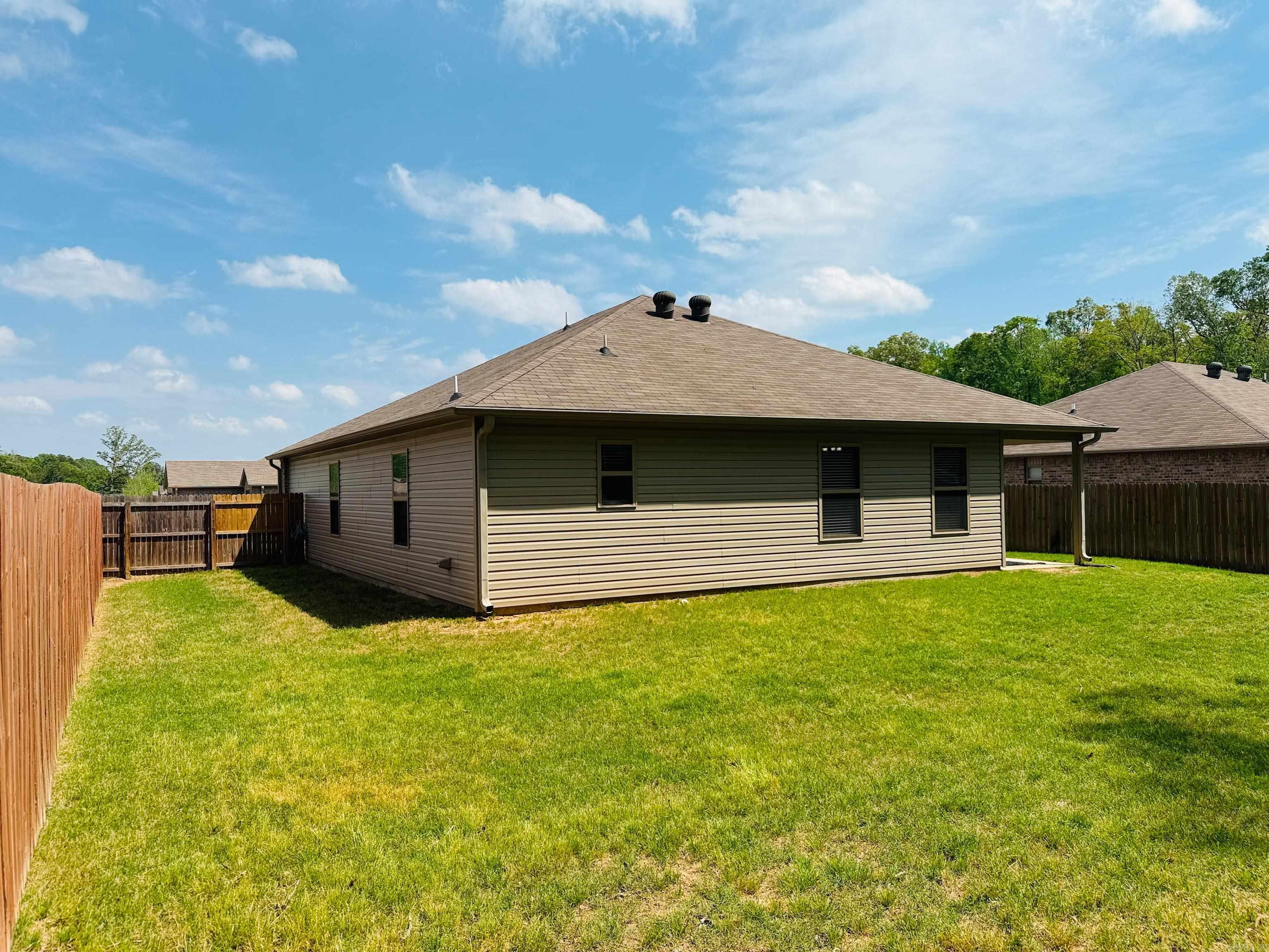 THE CROSSING AT OAK HILL - Residential