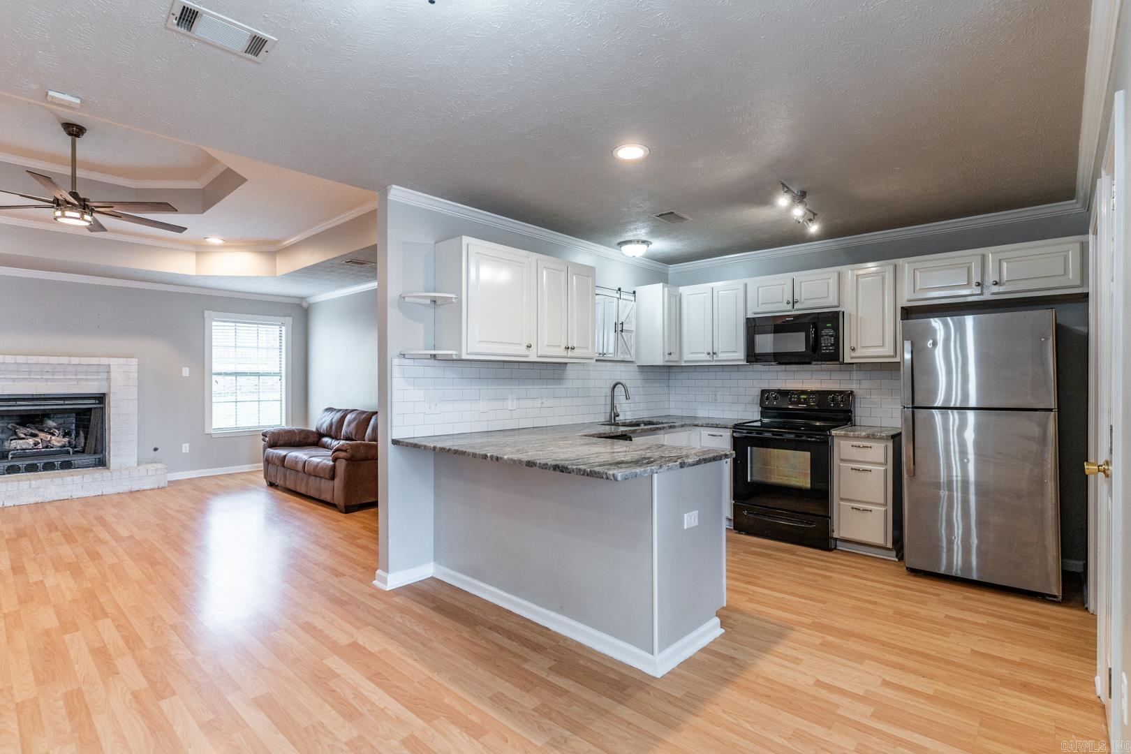 NORTH POINTE ADDN - Residential