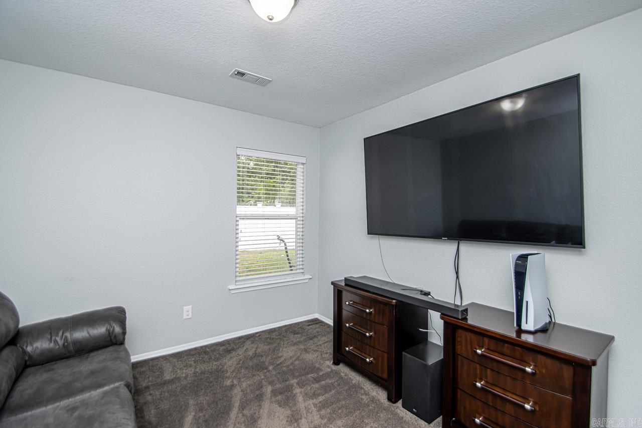 CHAPEL CREEK - Residential