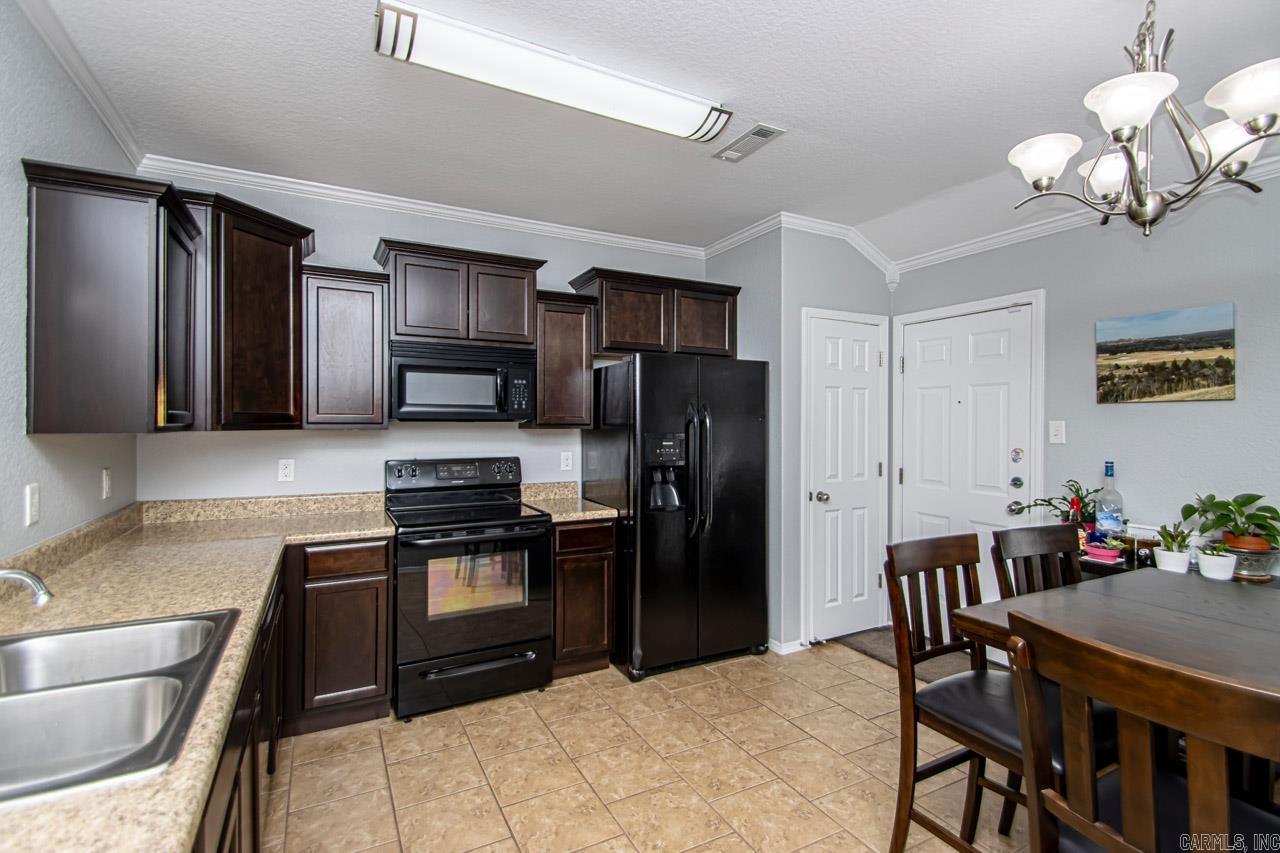 CHAPEL CREEK - Residential