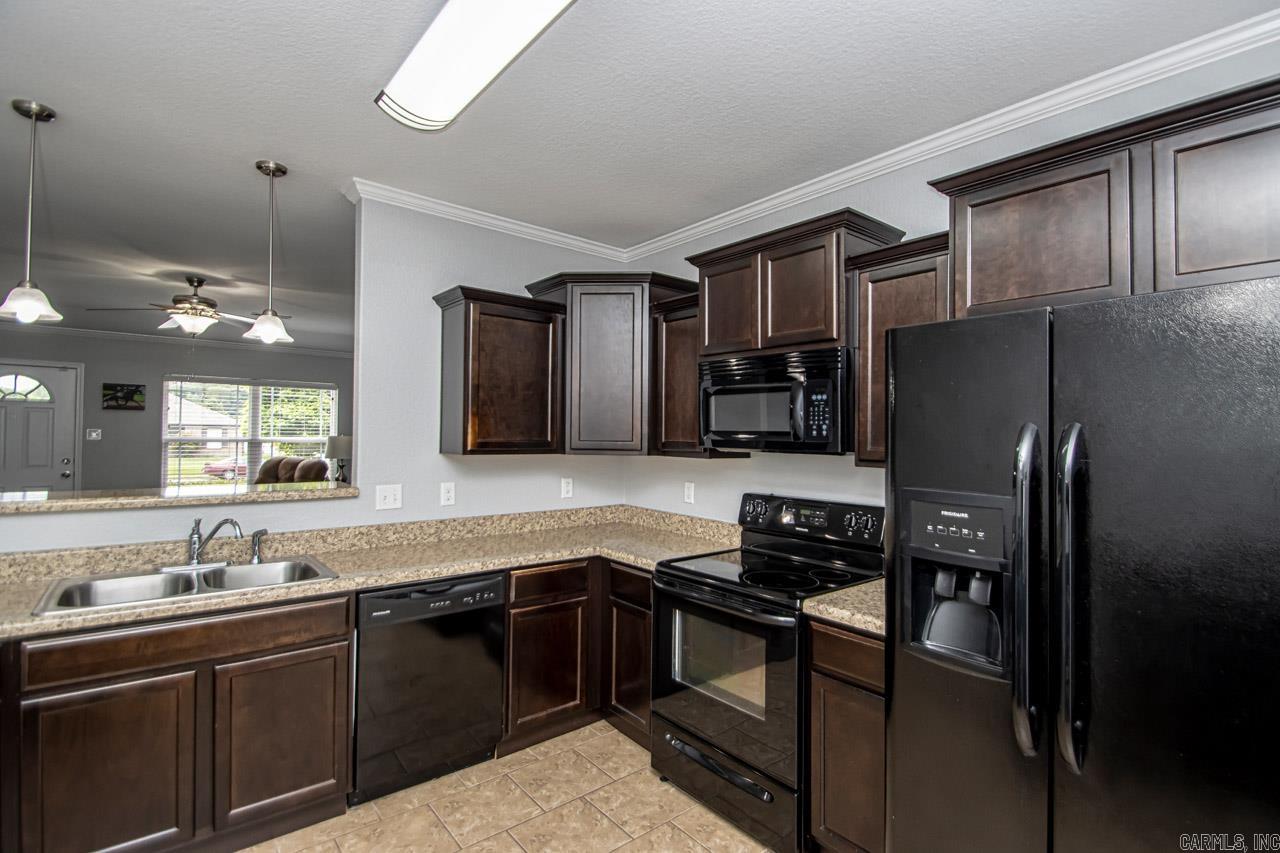 CHAPEL CREEK - Residential