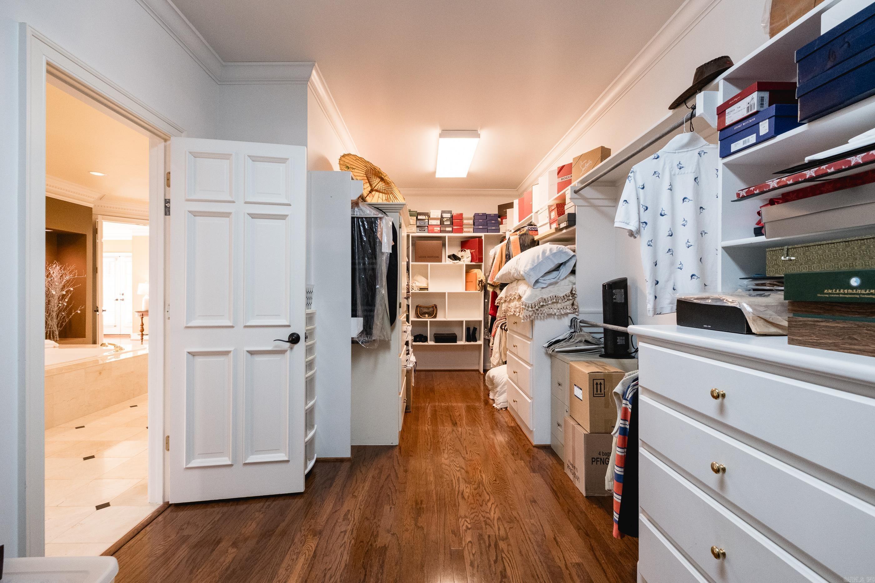 CHENAL VALLEY CHENAL CIRCLE - Residential