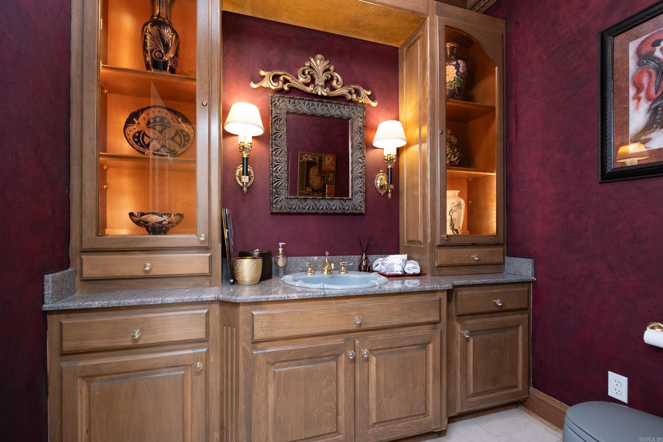 CHENAL VALLEY CHENAL CIRCLE - Residential