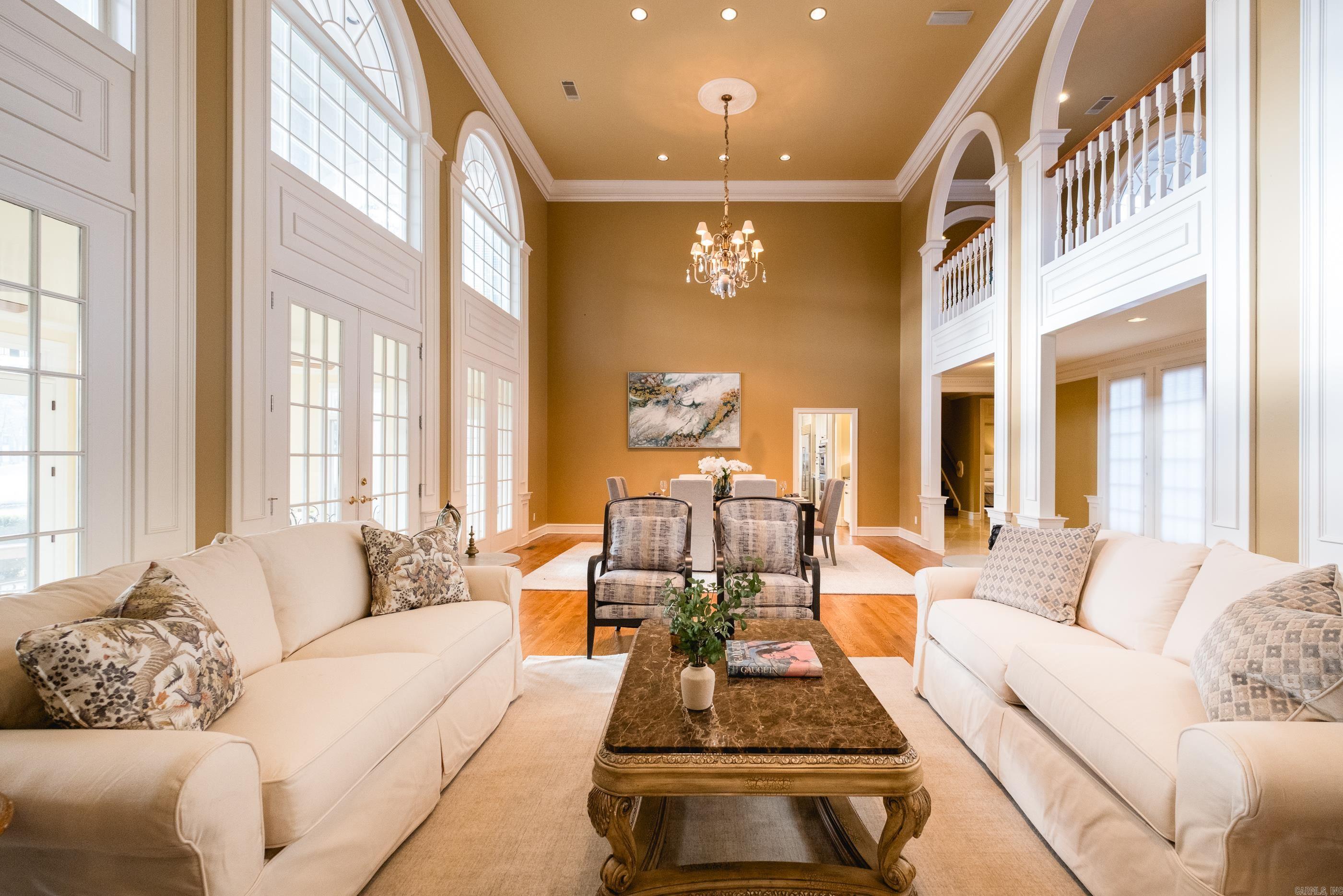 CHENAL VALLEY CHENAL CIRCLE - Residential