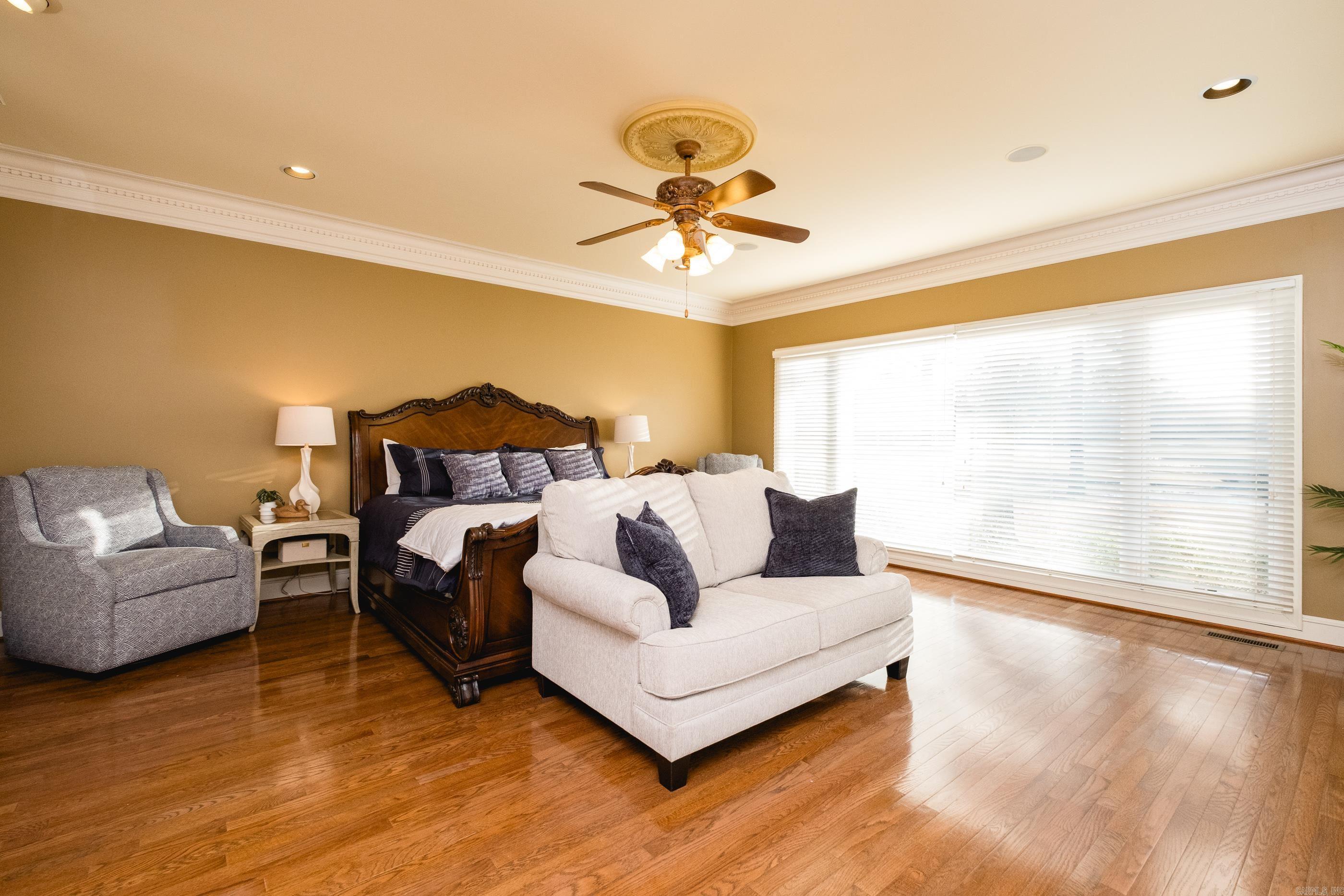 CHENAL VALLEY CHENAL CIRCLE - Residential