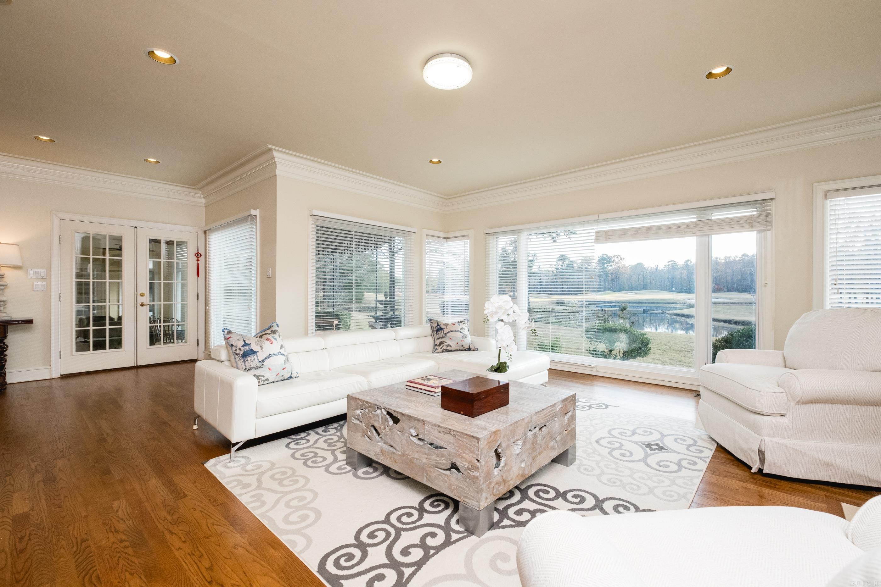 CHENAL VALLEY CHENAL CIRCLE - Residential