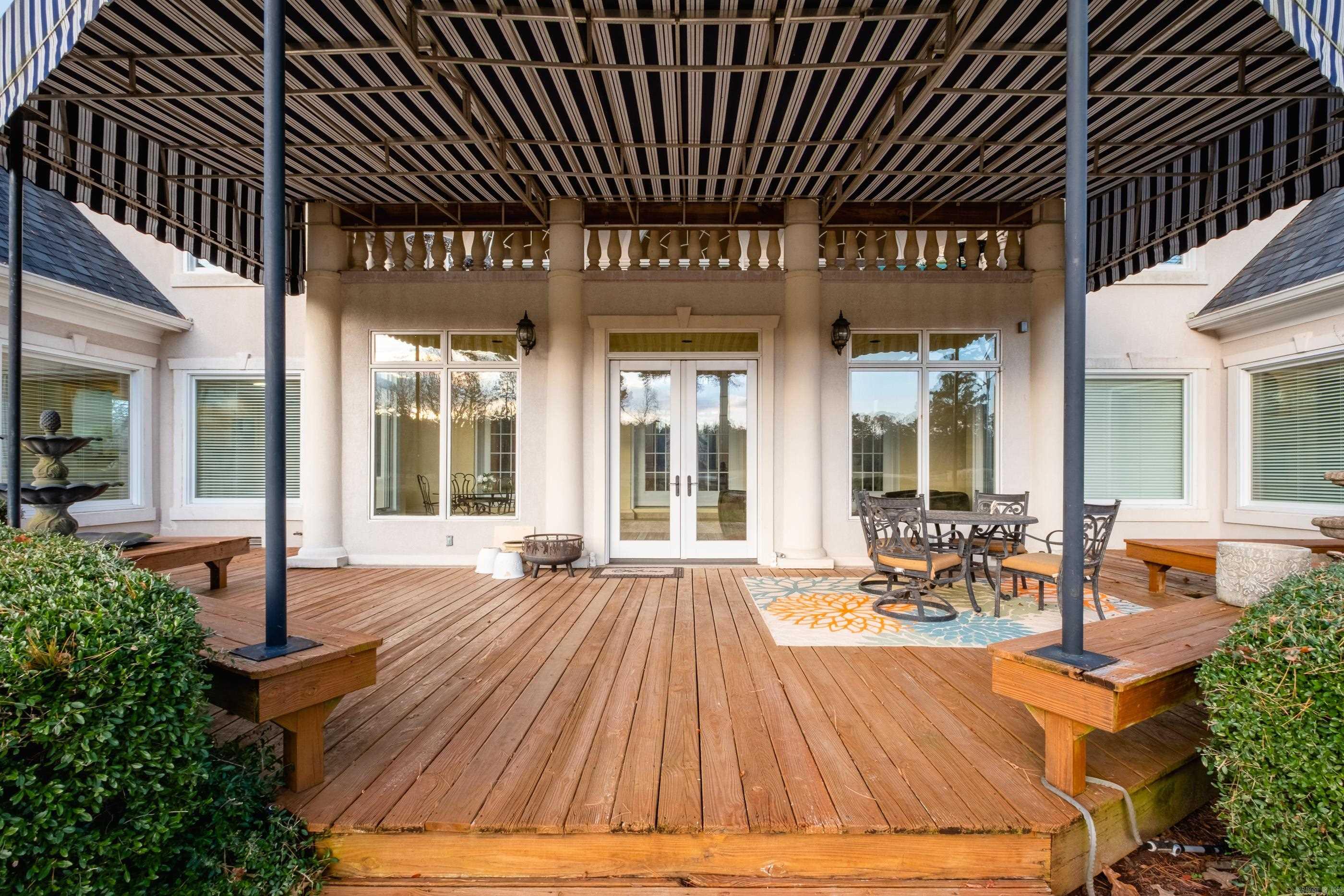 CHENAL VALLEY CHENAL CIRCLE - Residential