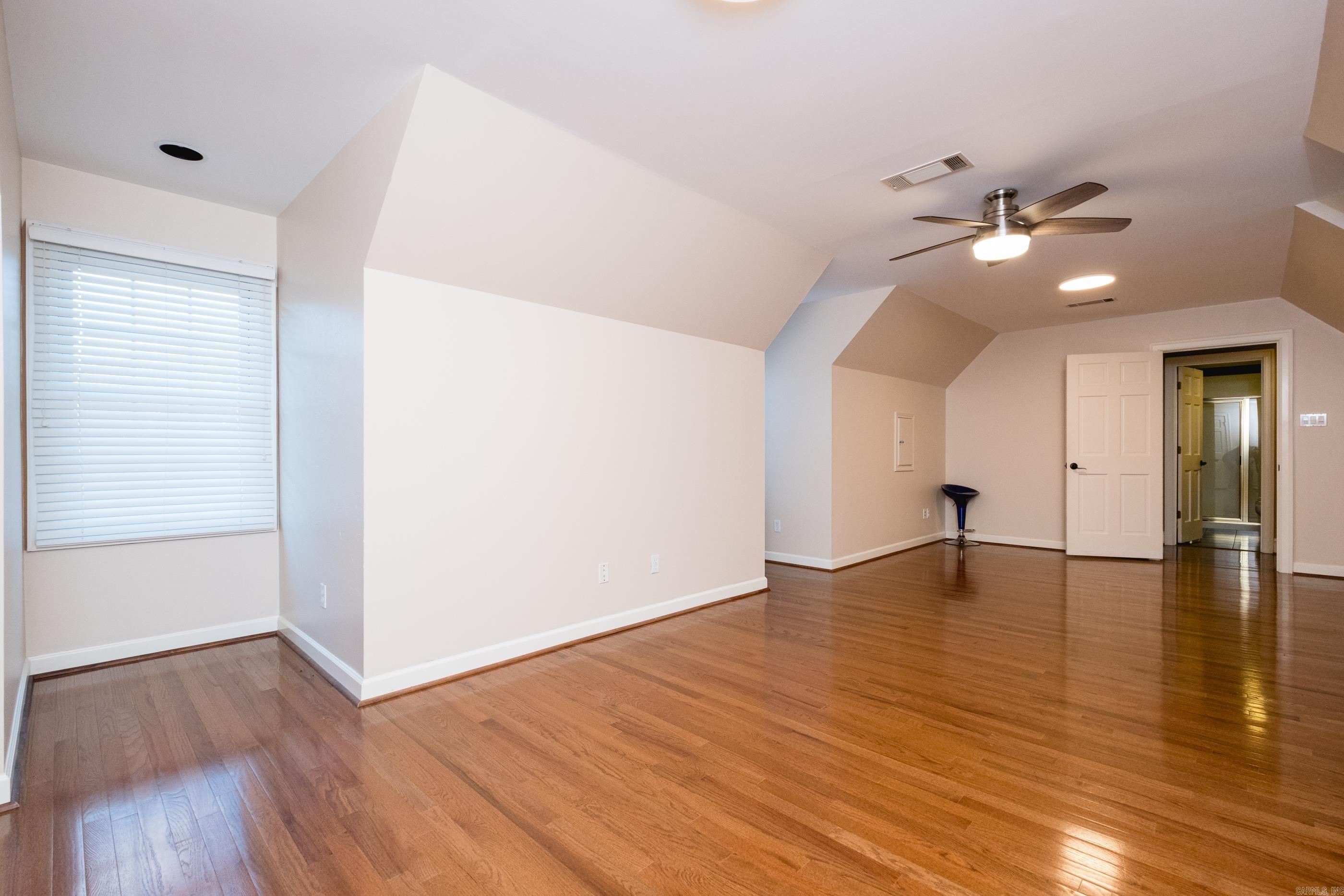 CHENAL VALLEY CHENAL CIRCLE - Residential