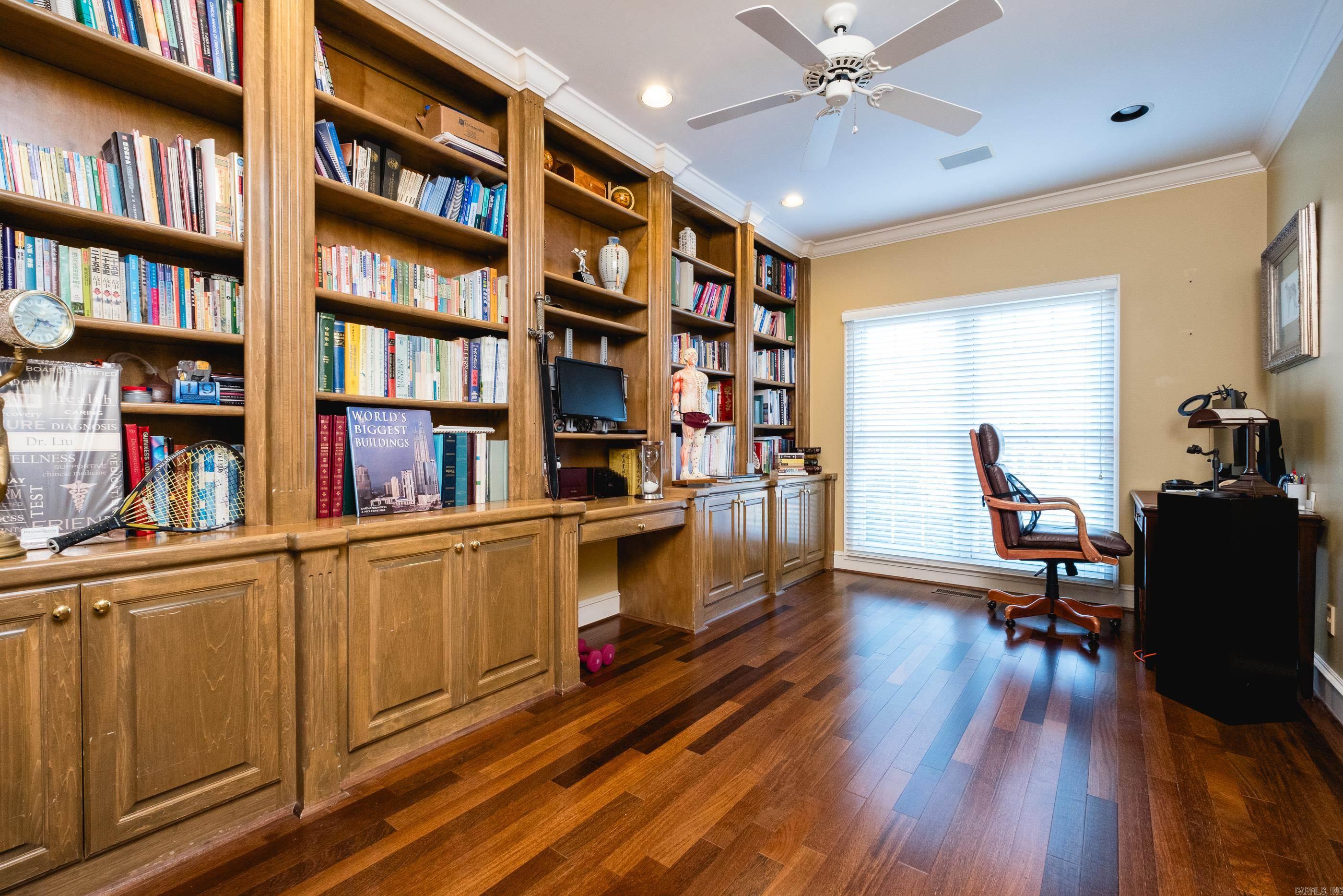 CHENAL VALLEY CHENAL CIRCLE - Residential