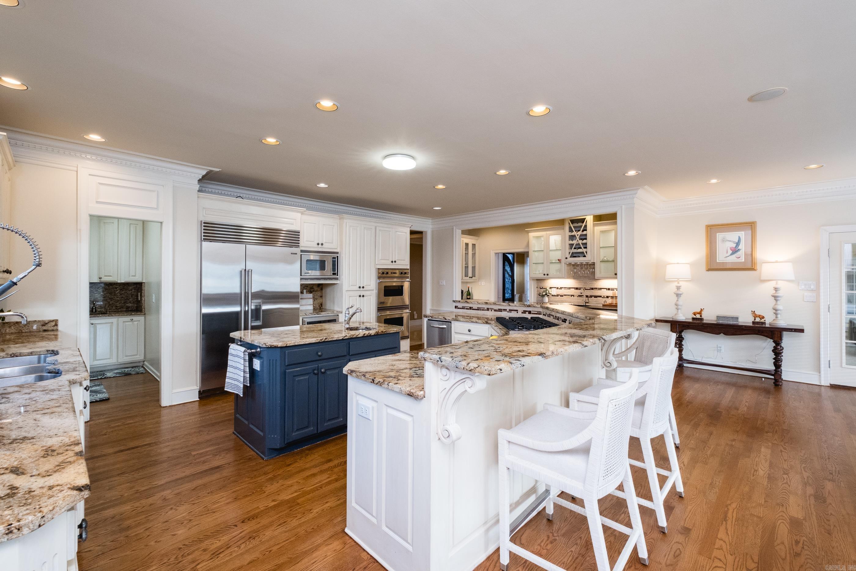 CHENAL VALLEY CHENAL CIRCLE - Residential