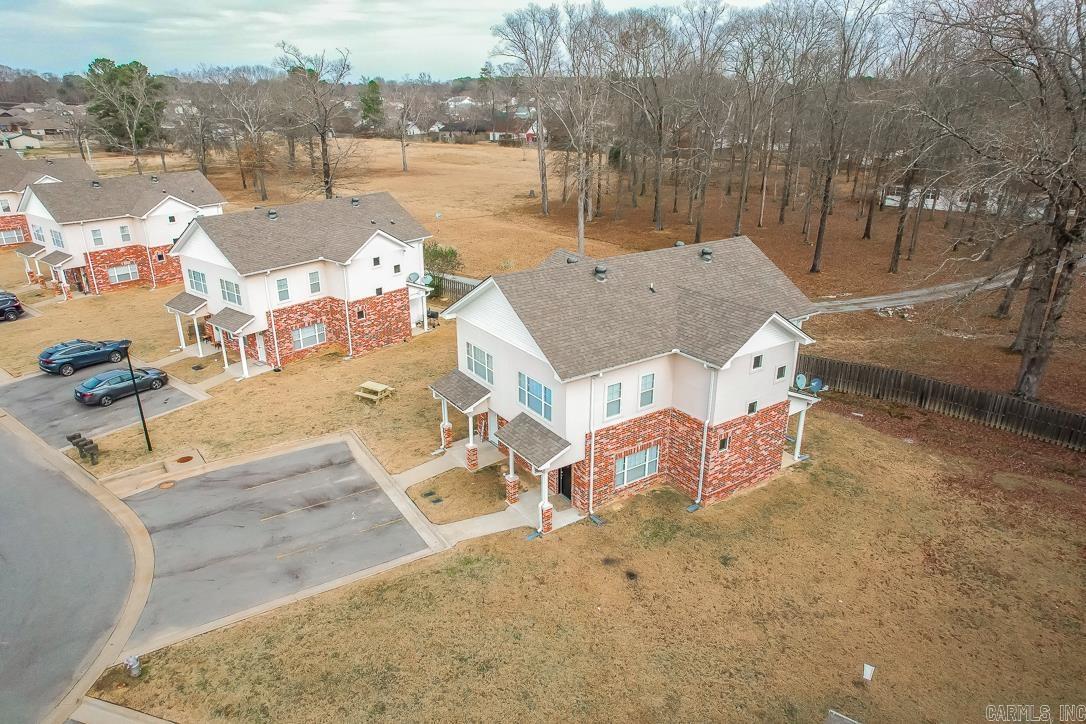 CAMRY COURT - Residential Lease