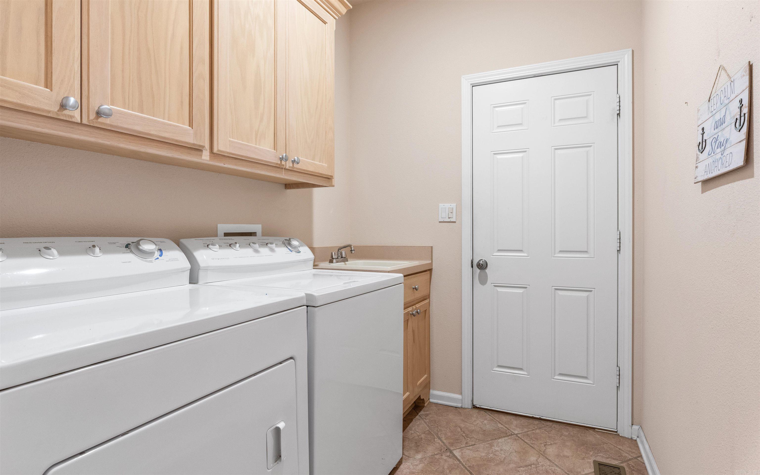 BAJADA - Residential