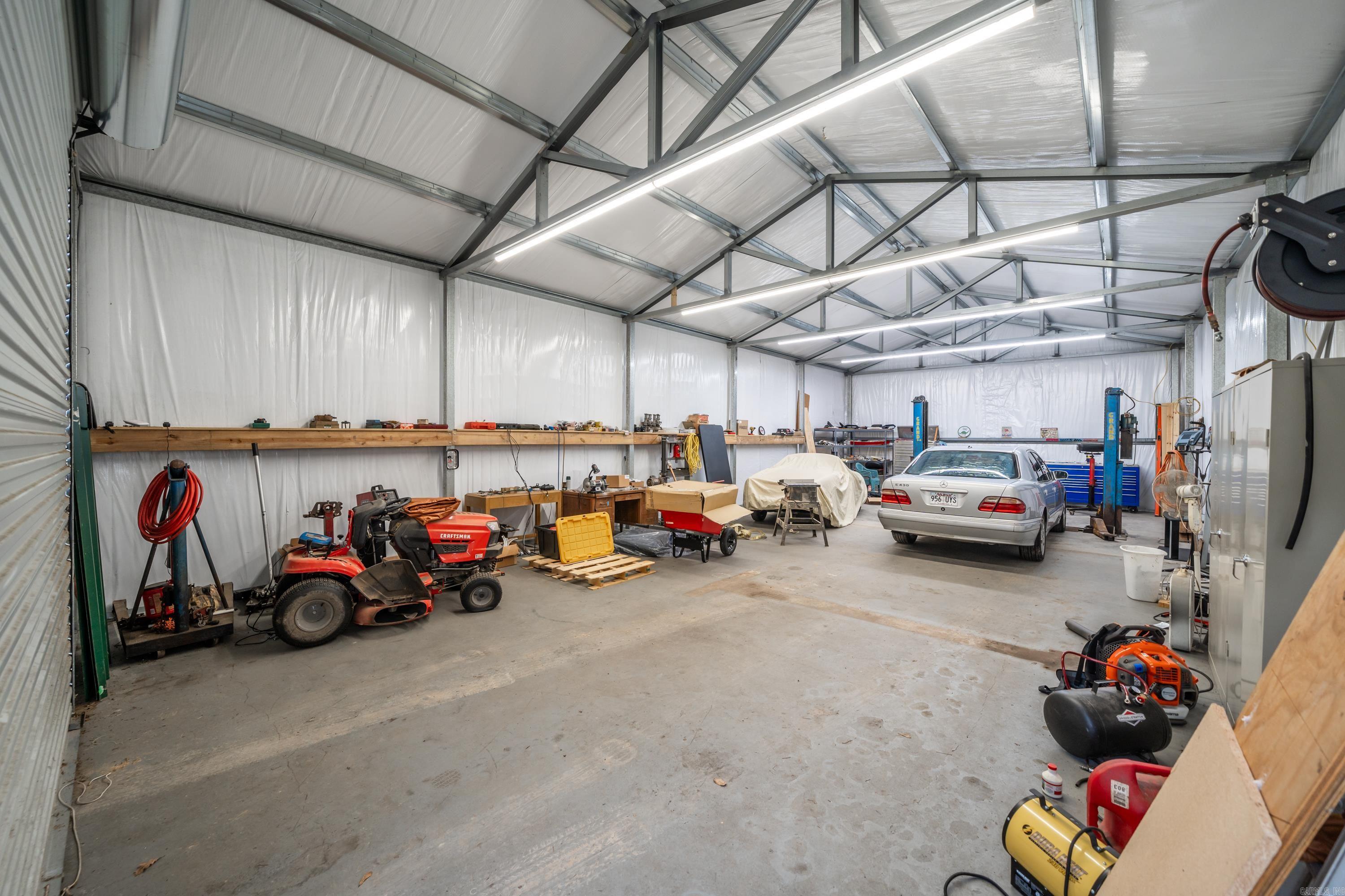 DOGWOOD SPRINGS - Residential