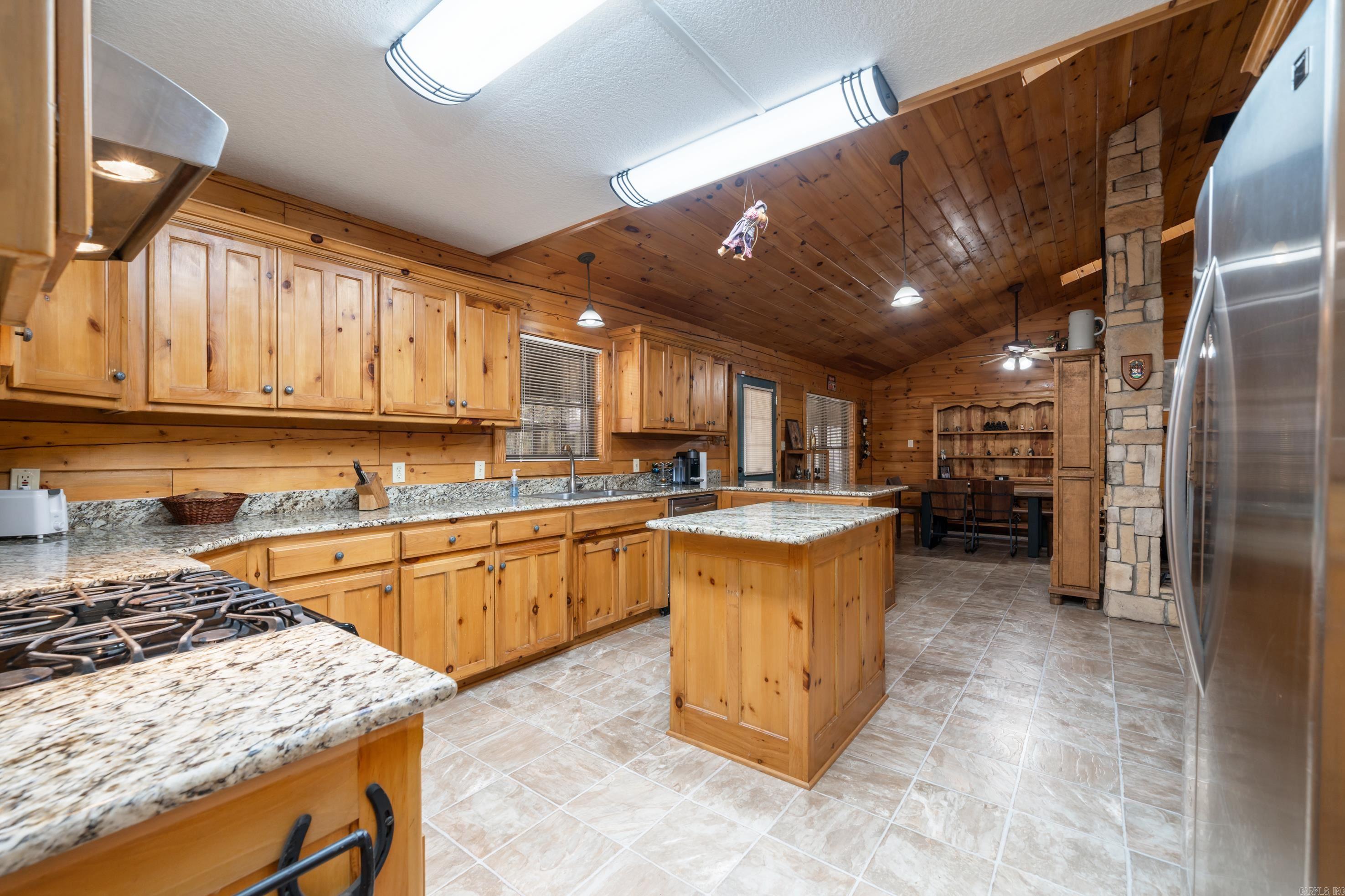 DOGWOOD SPRINGS - Residential