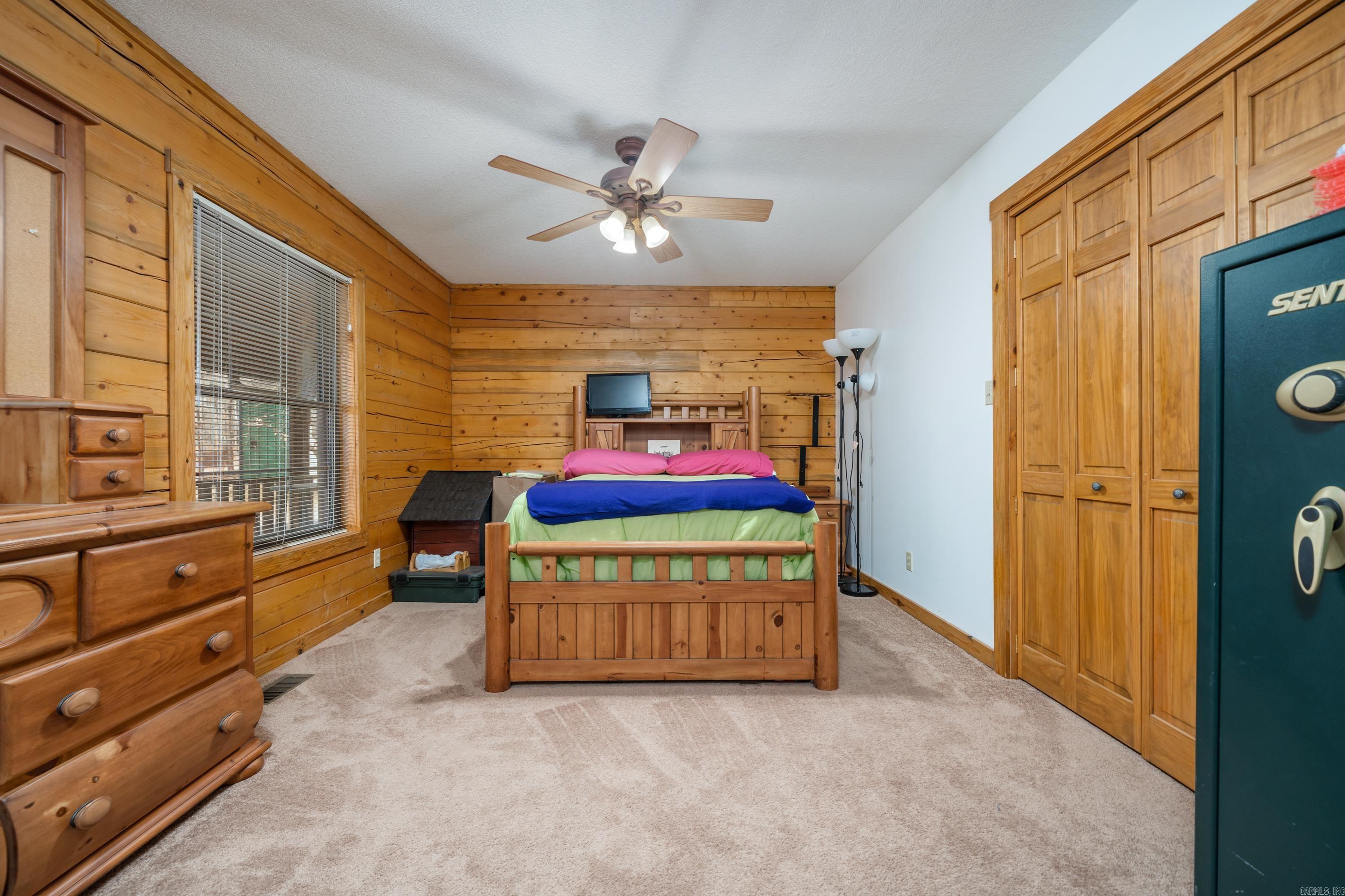 DOGWOOD SPRINGS - Residential