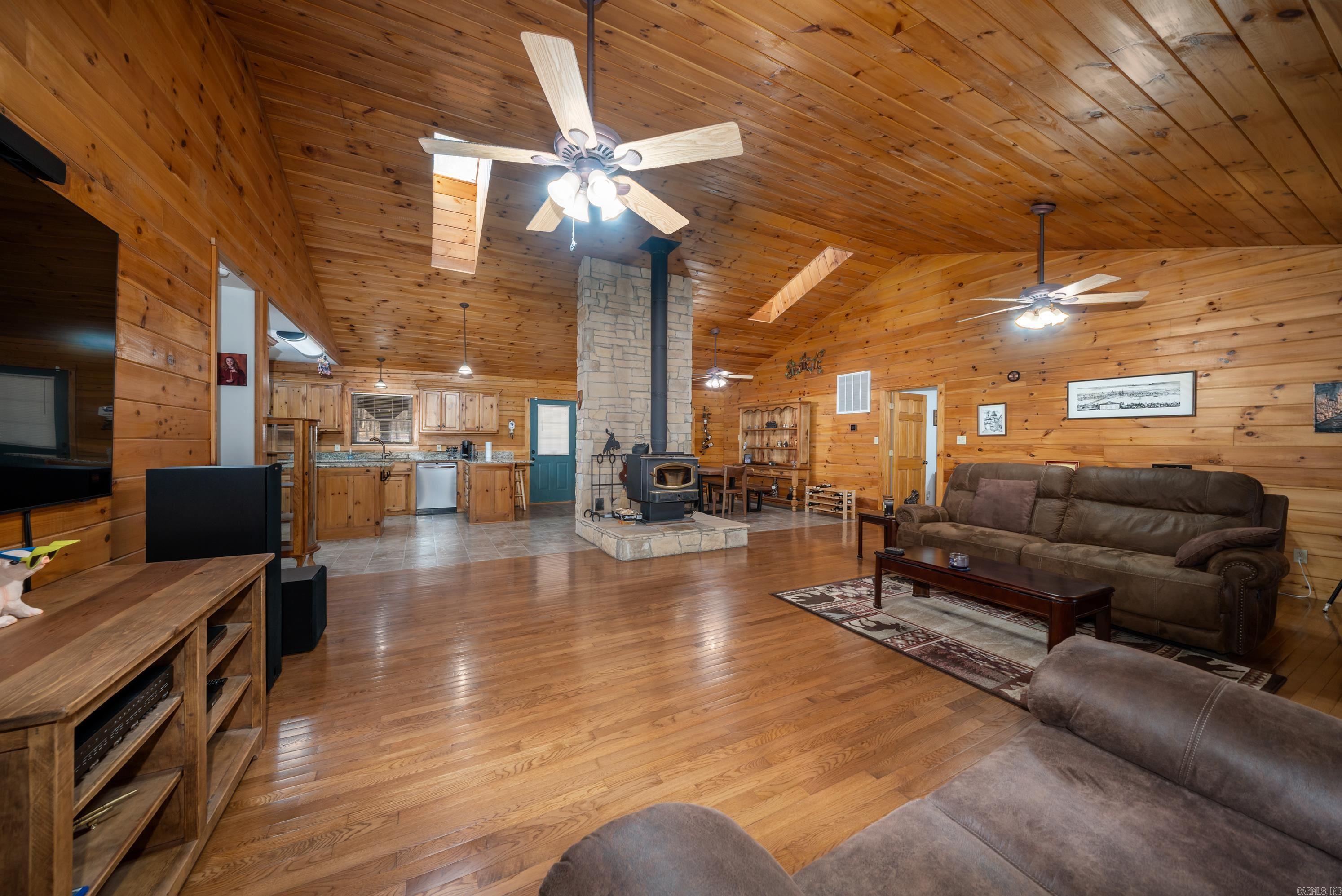 DOGWOOD SPRINGS - Residential