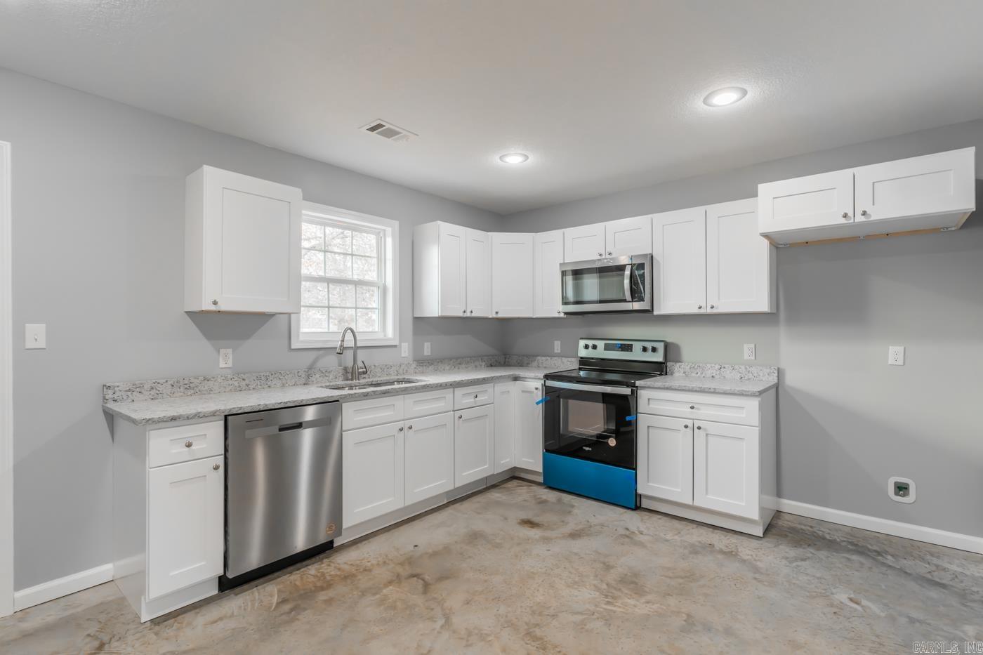 MCKENZIE & WHITT - Residential