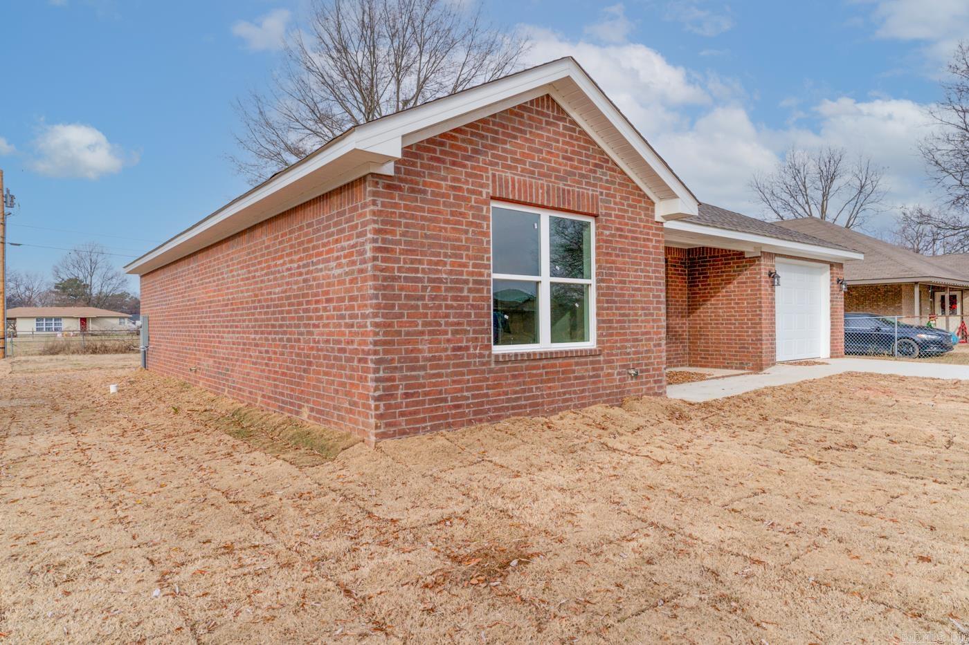 MCKENZIE & WHITT - Residential